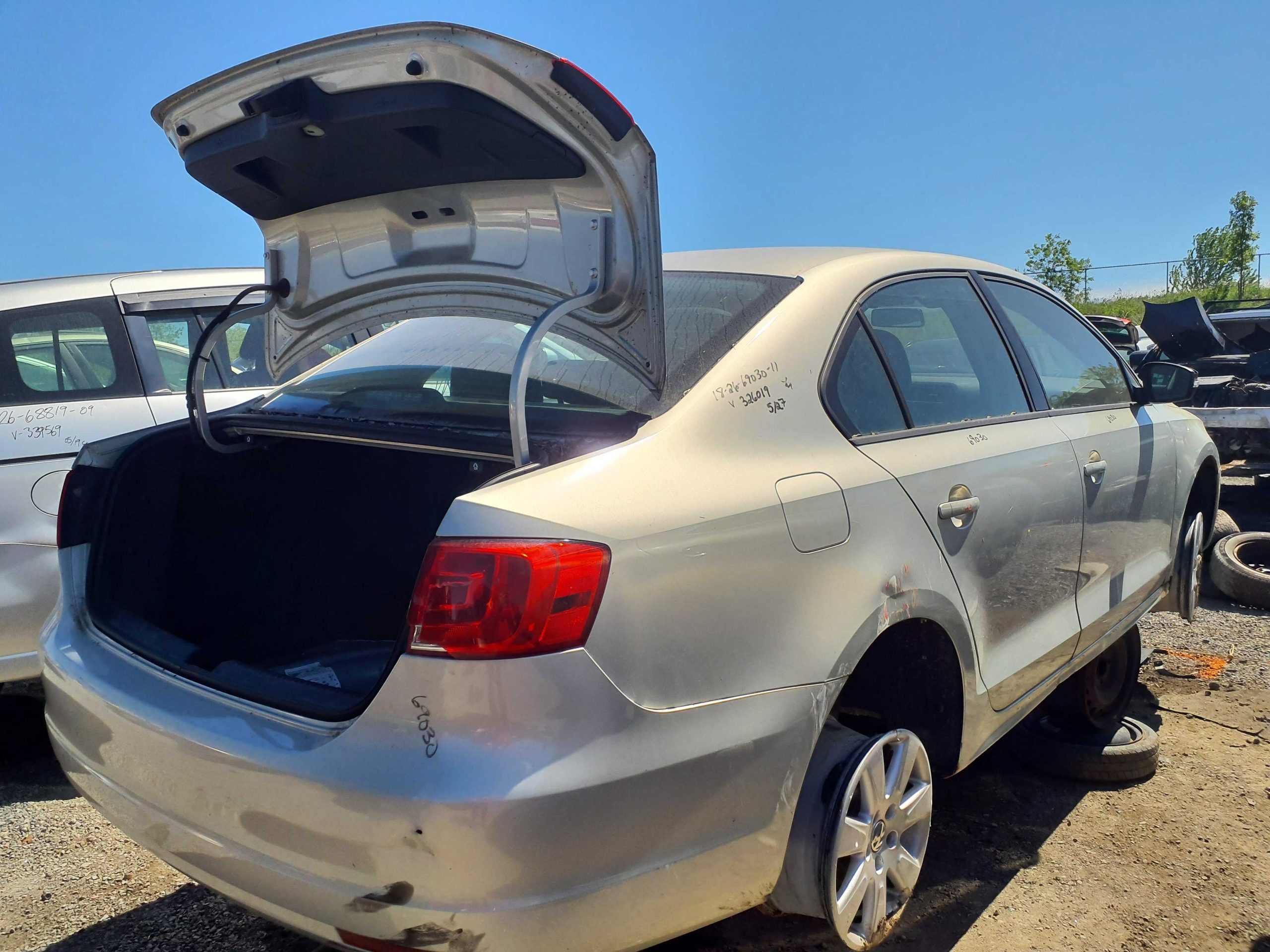 VOLKSWAGEN JETTA 2011