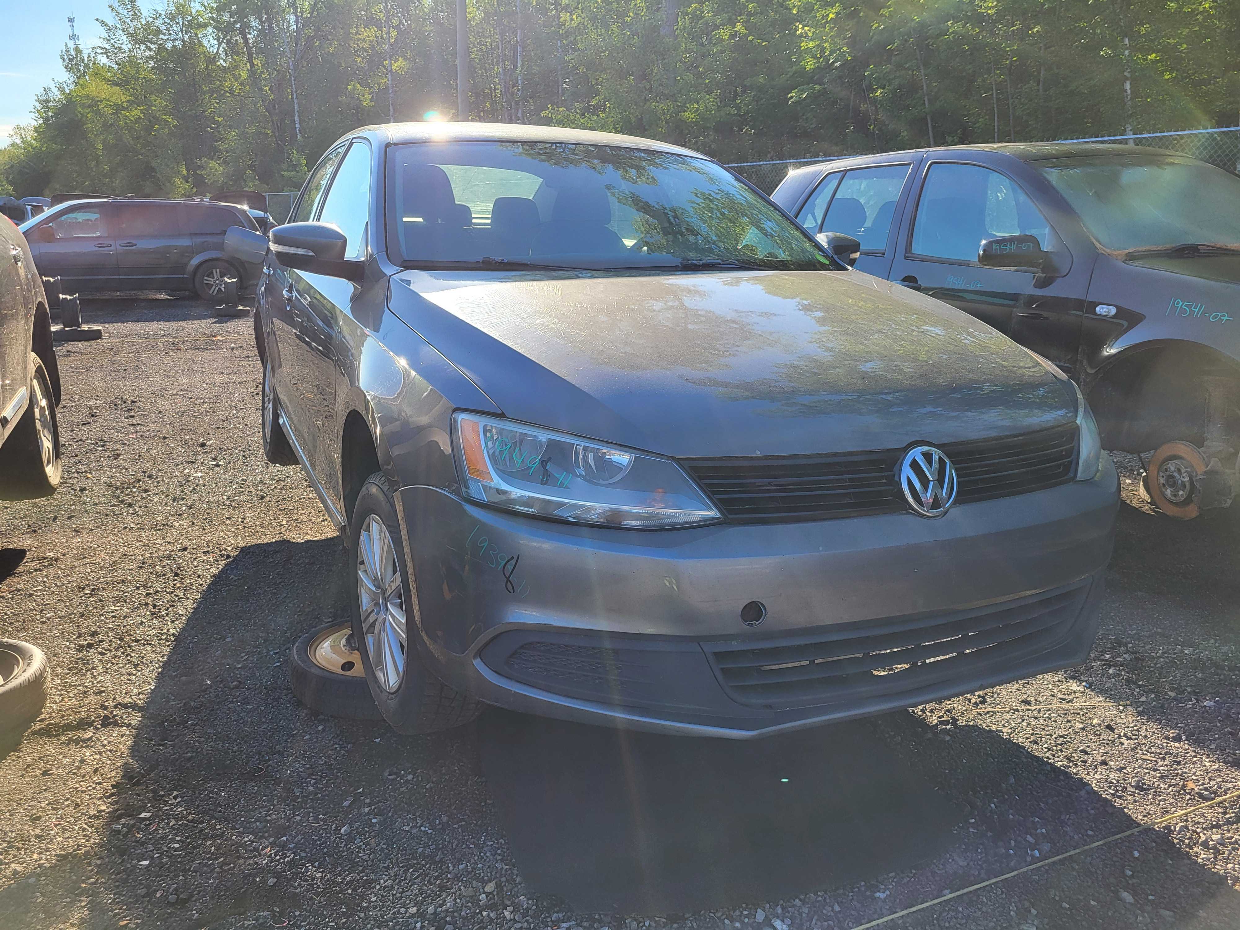 VOLKSWAGEN JETTA 2011