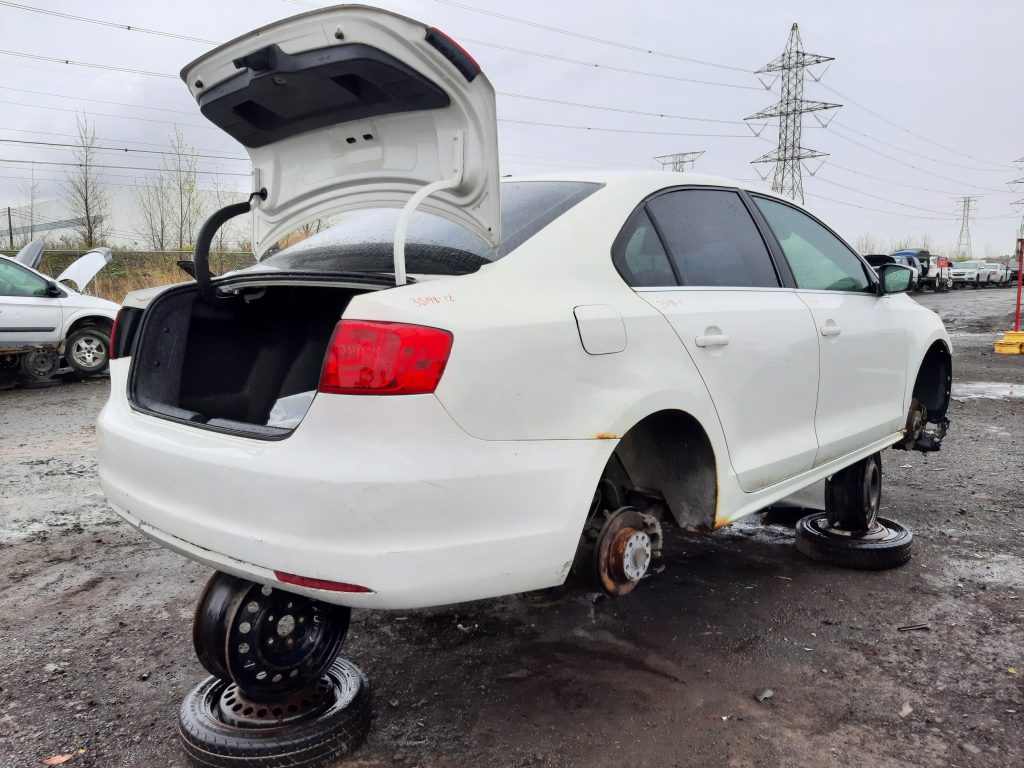 VOLKSWAGEN JETTA 2012