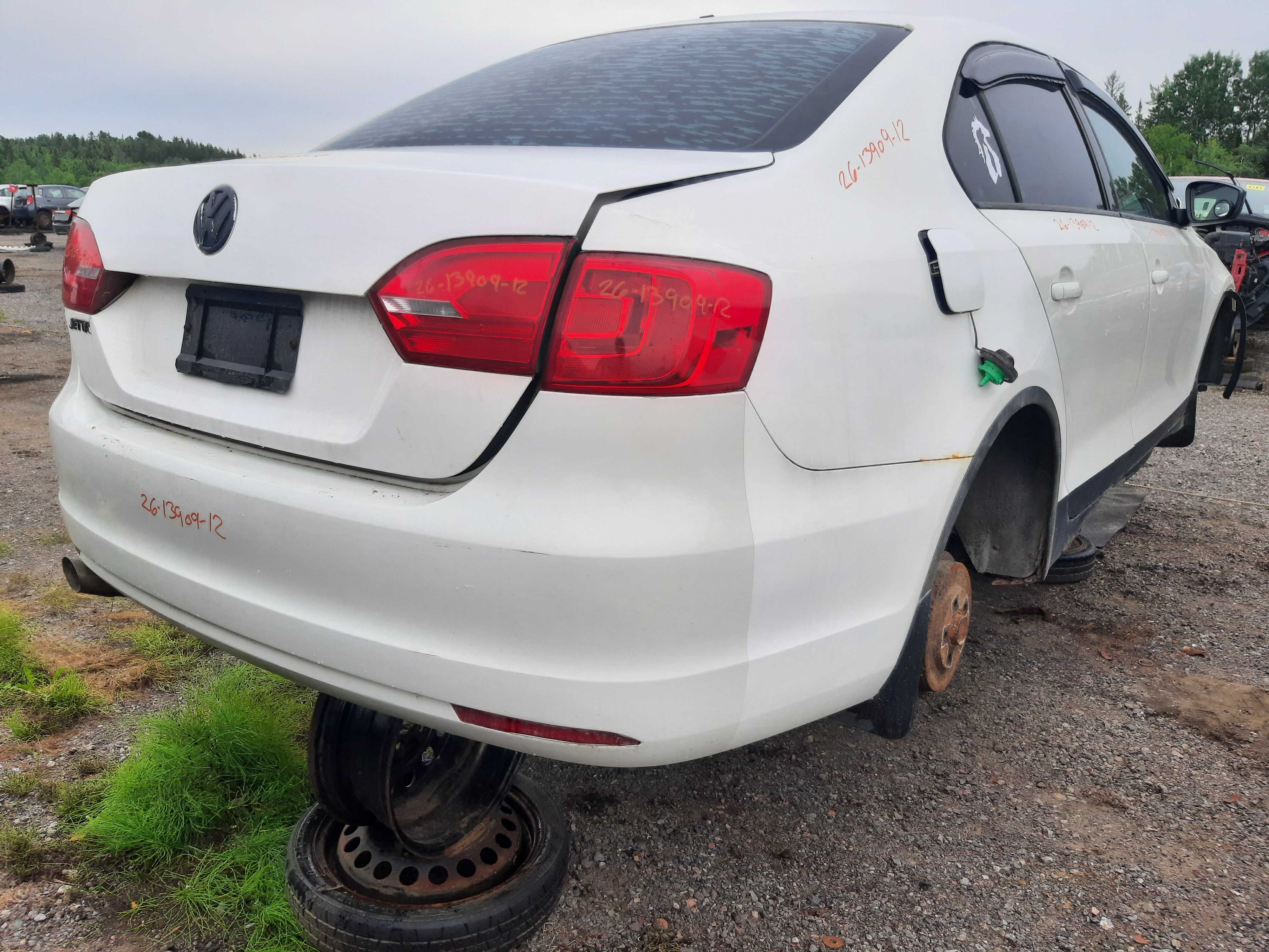 VOLKSWAGEN JETTA 2012