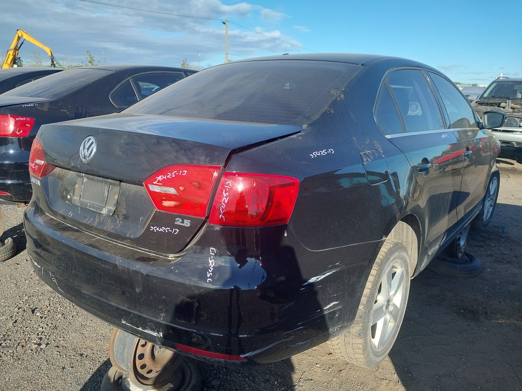 VOLKSWAGEN JETTA 2013