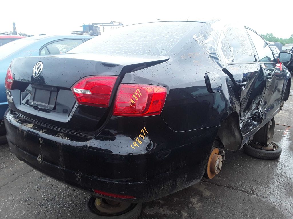 VOLKSWAGEN JETTA 2013