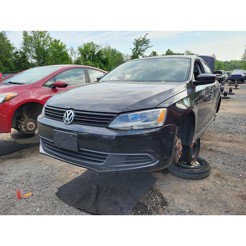 VOLKSWAGEN JETTA 2013