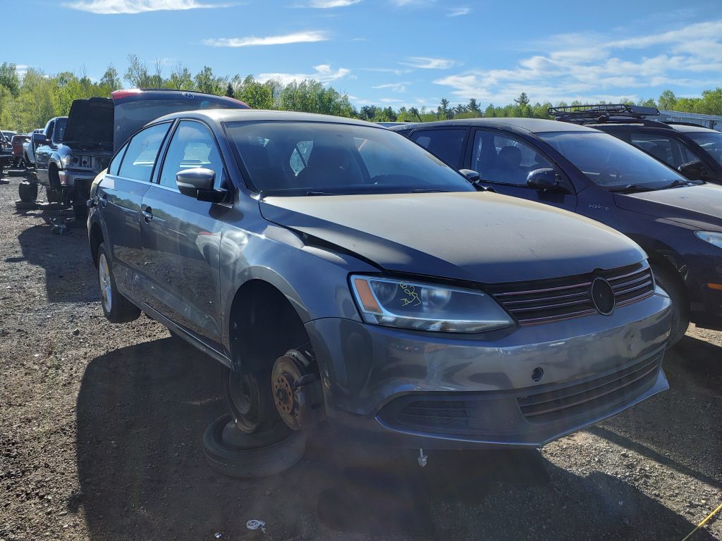 VOLKSWAGEN JETTA 2014