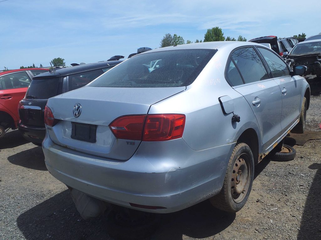 VOLKSWAGEN JETTA 2014