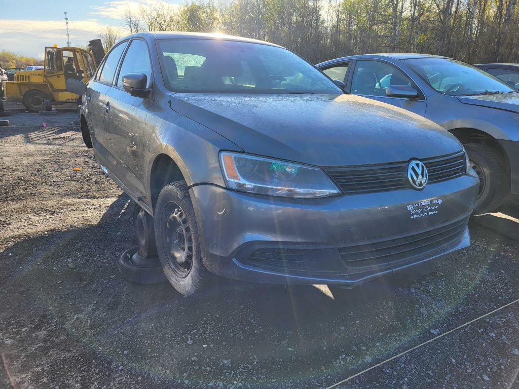 VOLKSWAGEN JETTA 2014