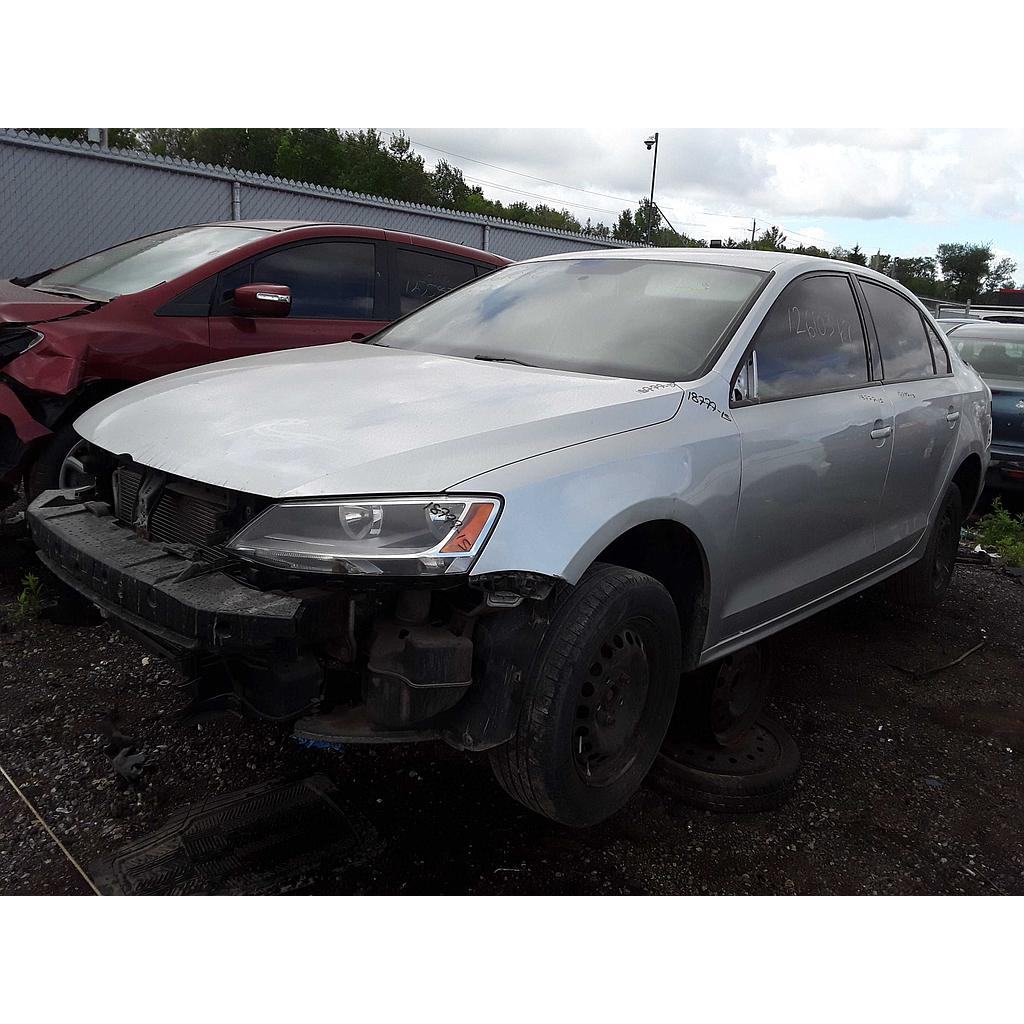 VOLKSWAGEN JETTA 2015