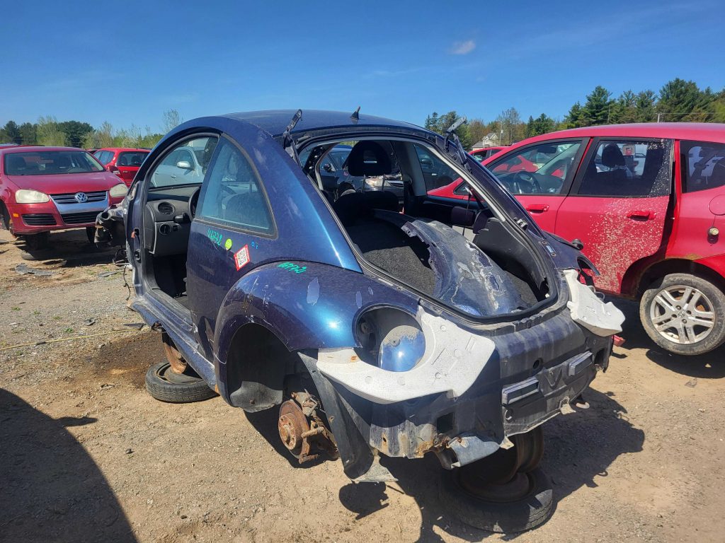 VOLKSWAGEN NEW BEETLE 2000