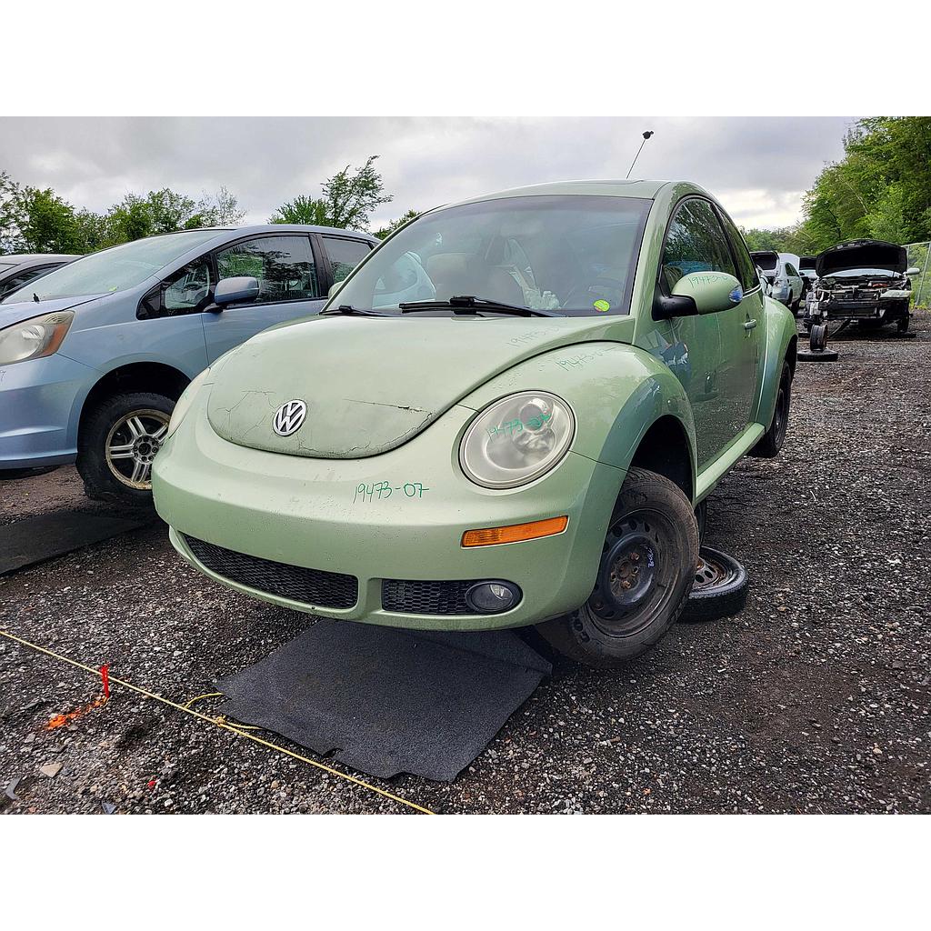 VOLKSWAGEN NEW BEETLE 2007