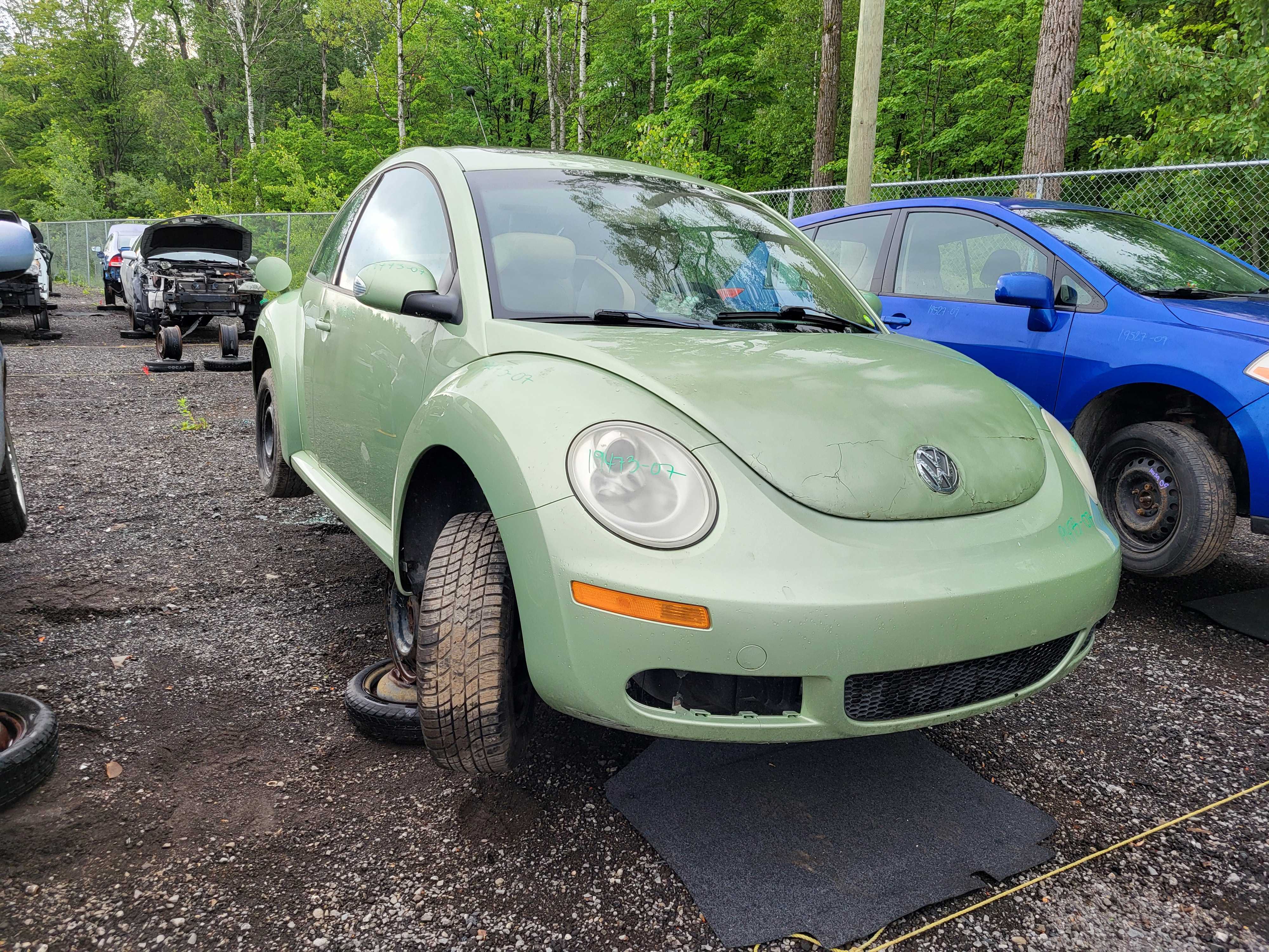VOLKSWAGEN NEW BEETLE 2007