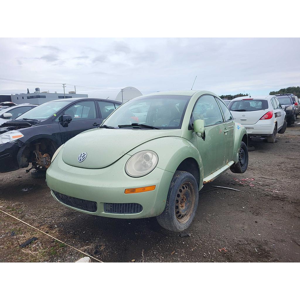 VOLKSWAGEN NEW BEETLE 2008