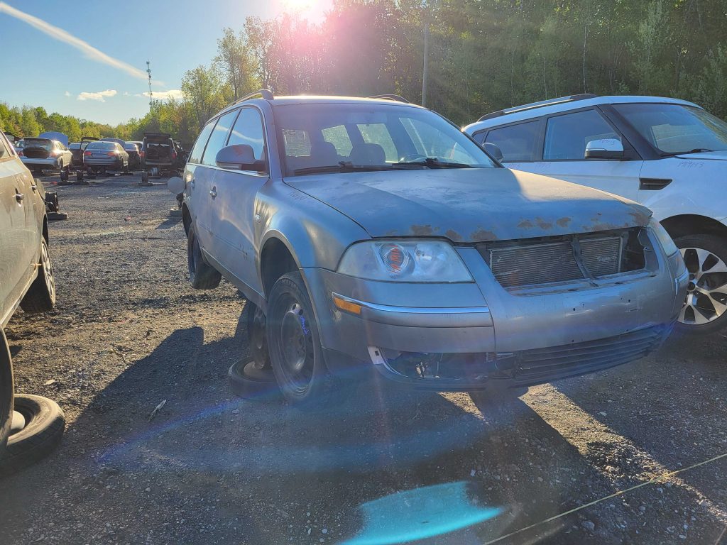 VOLKSWAGEN PASSAT 2004