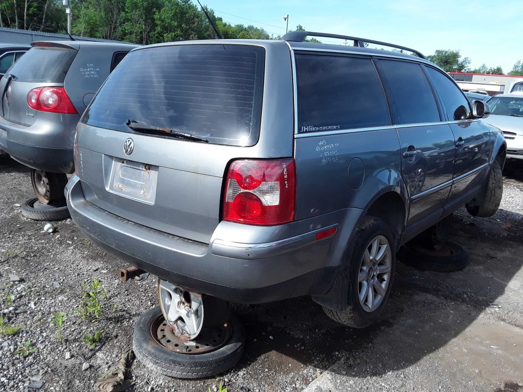 VOLKSWAGEN PASSAT 2004