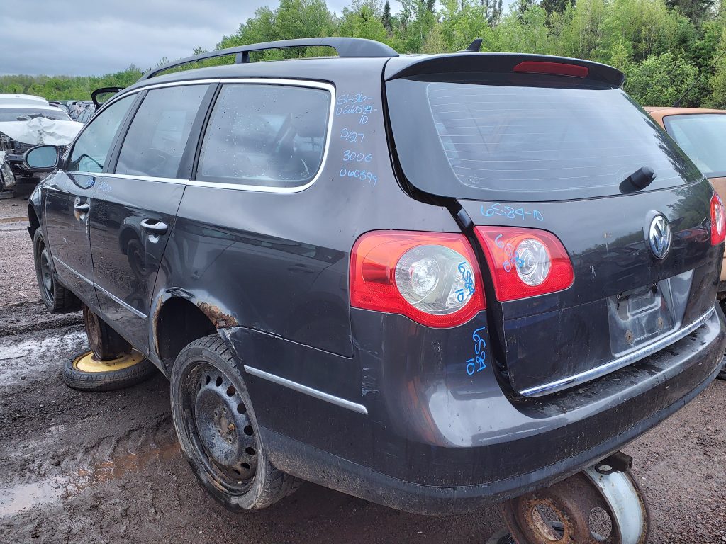 VOLKSWAGEN PASSAT 2010