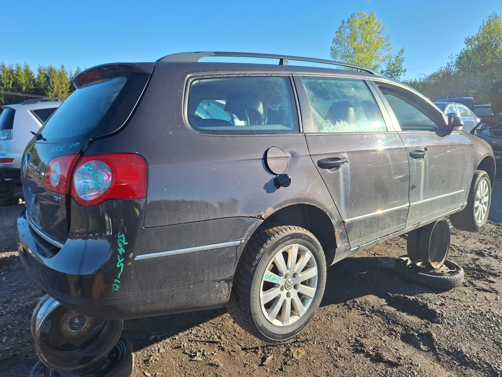 VOLKSWAGEN PASSAT 2010