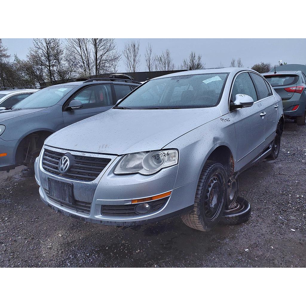 VOLKSWAGEN PASSAT 2010