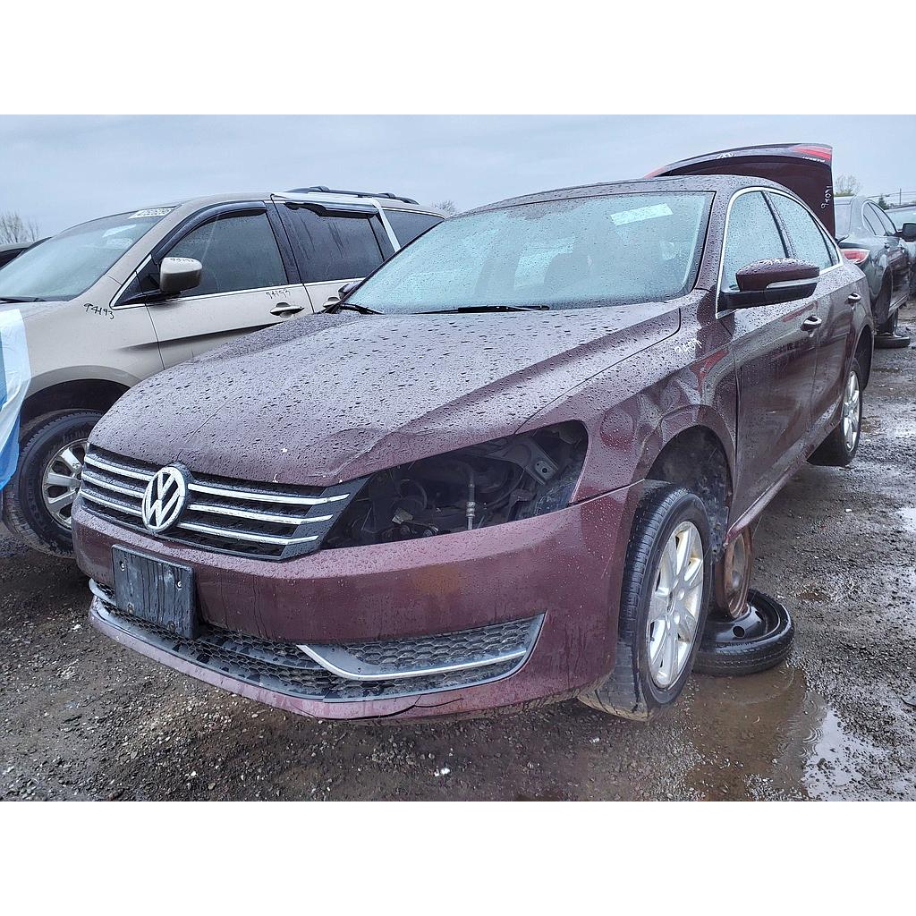 VOLKSWAGEN PASSAT 2013