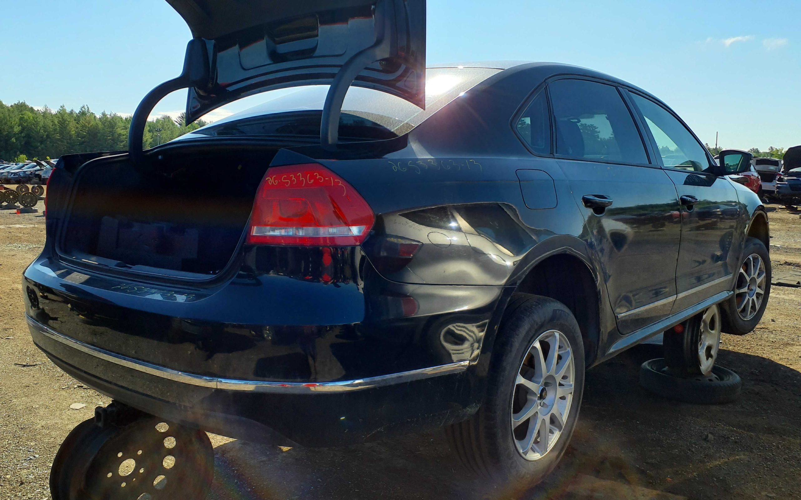 VOLKSWAGEN PASSAT 2013