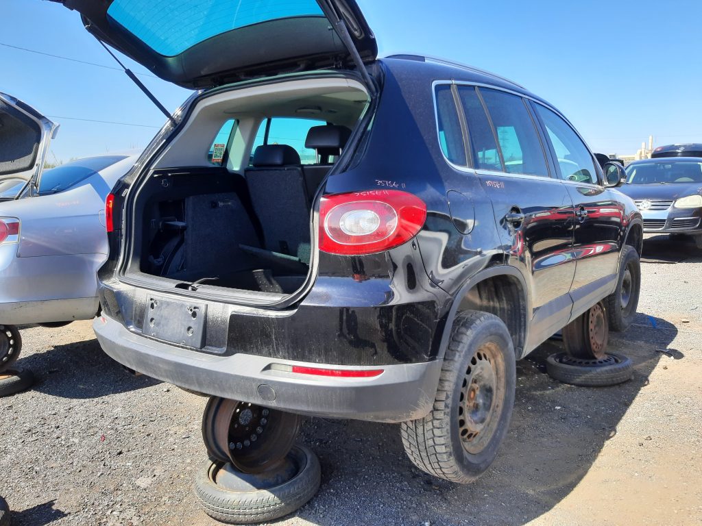 VOLKSWAGEN TIGUAN 2011