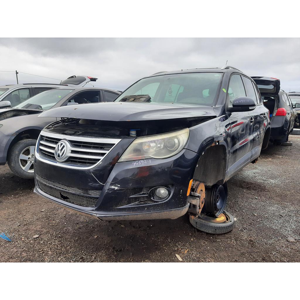 VOLKSWAGEN TIGUAN 2011