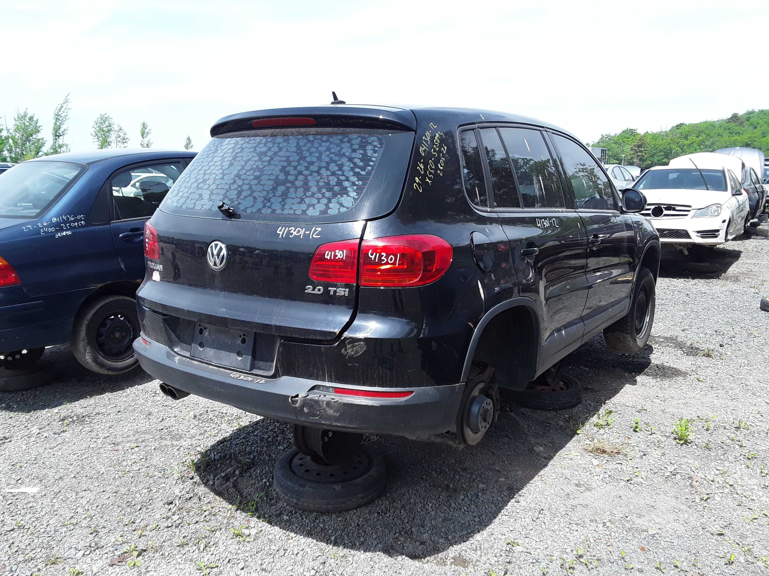 VOLKSWAGEN TIGUAN 2012