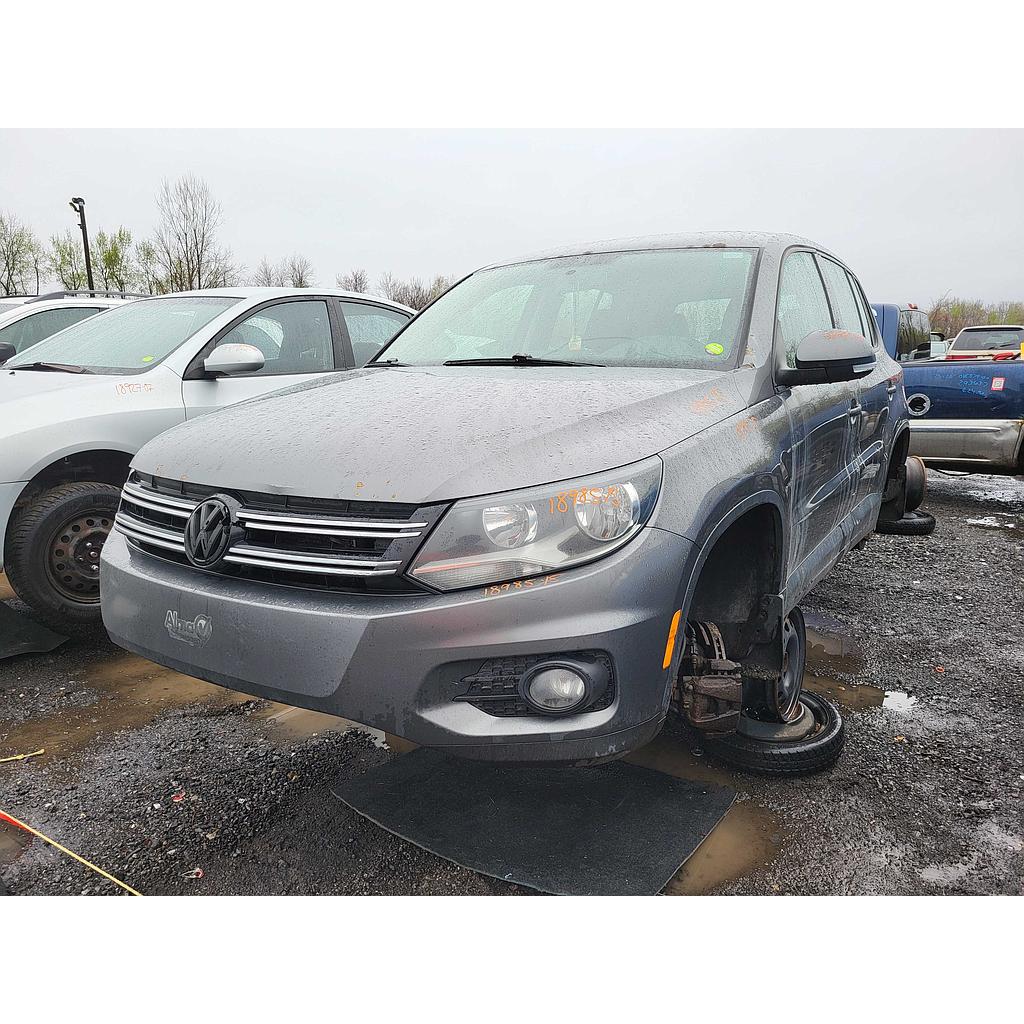VOLKSWAGEN TIGUAN 2015