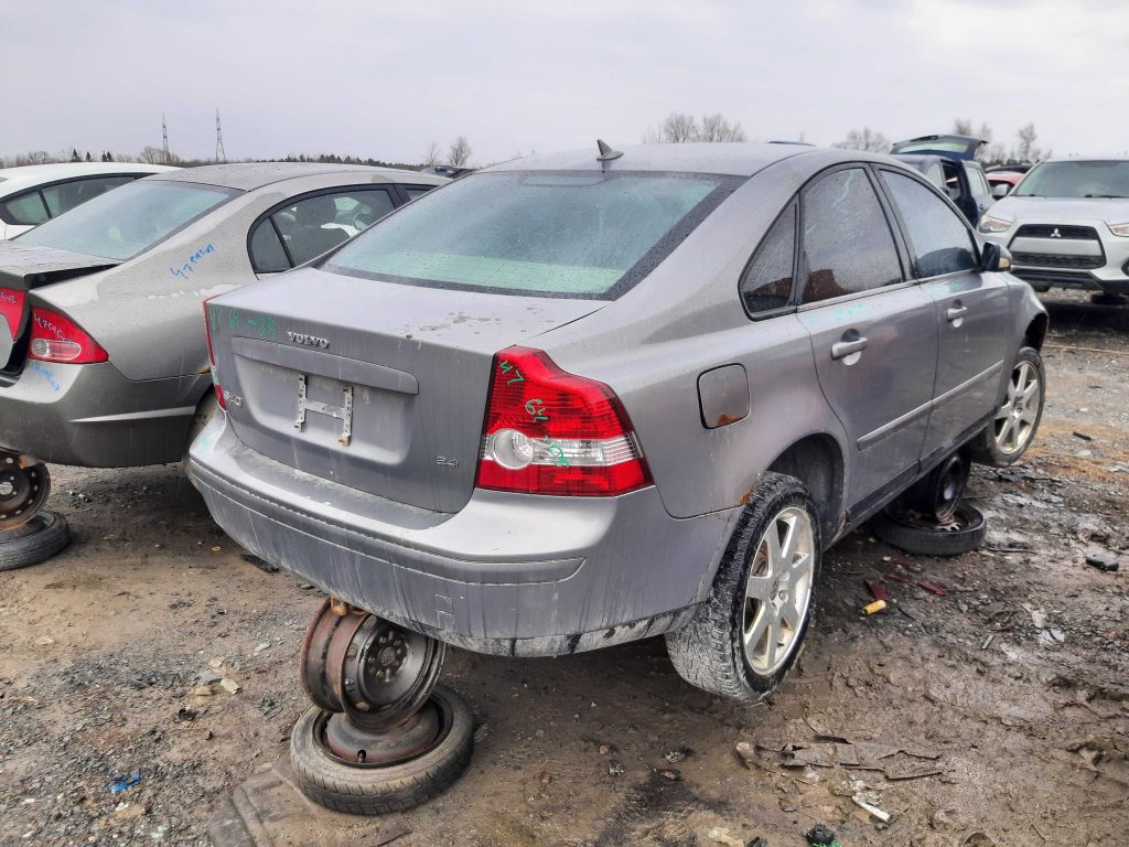 VOLVO S40 2005