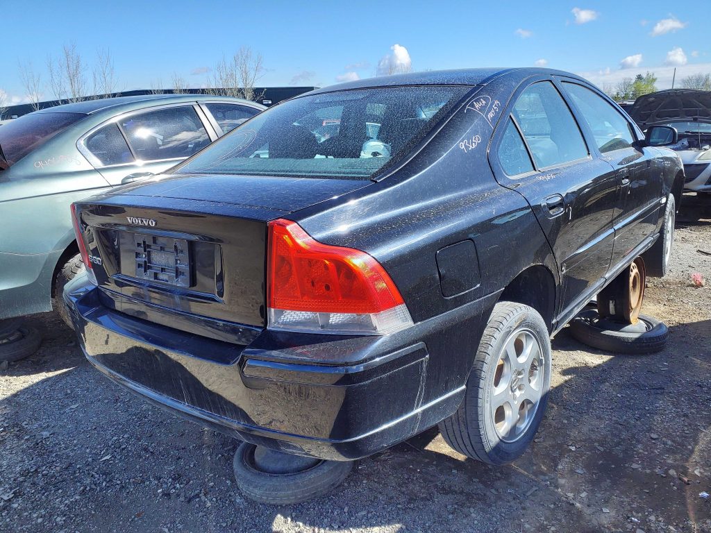 VOLVO S60 2005