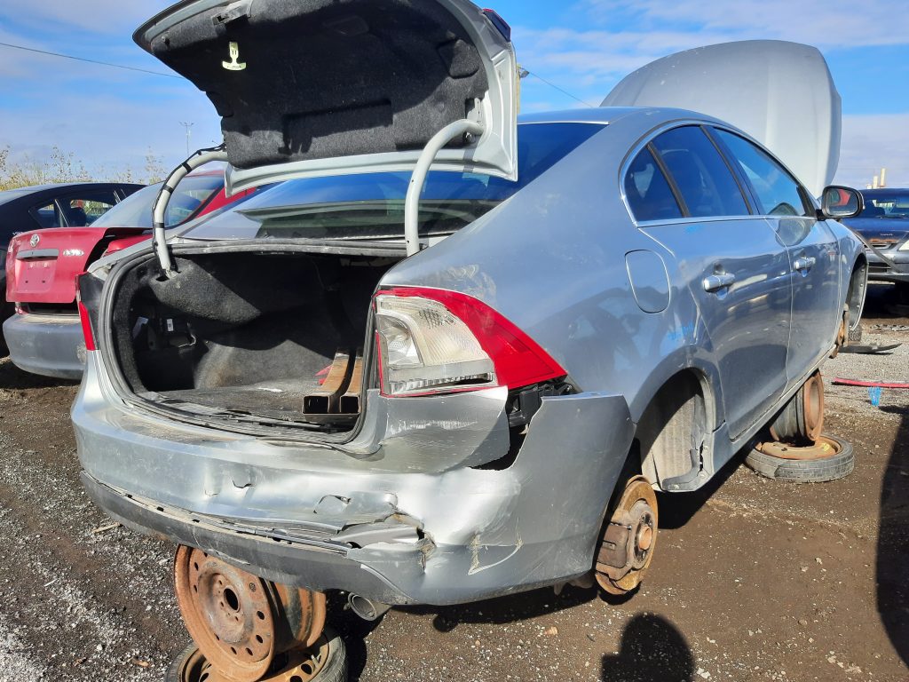 VOLVO S60 2012
