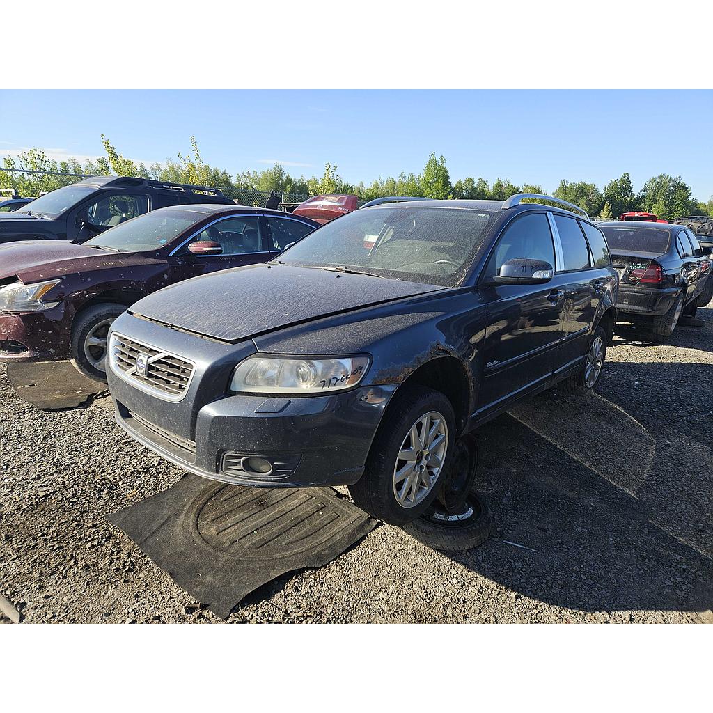 VOLVO V50 2009