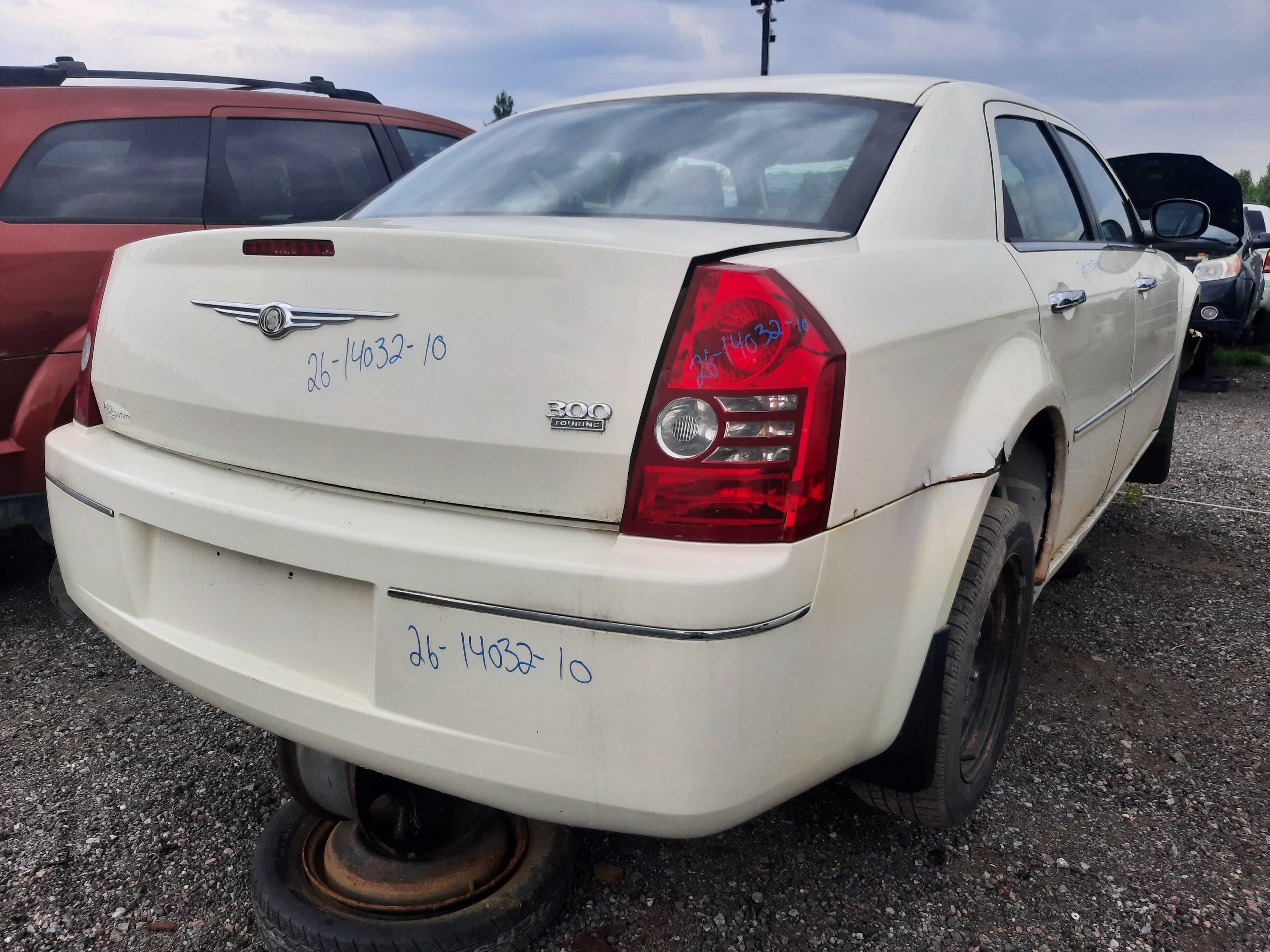 CHRYSLER 300 2010