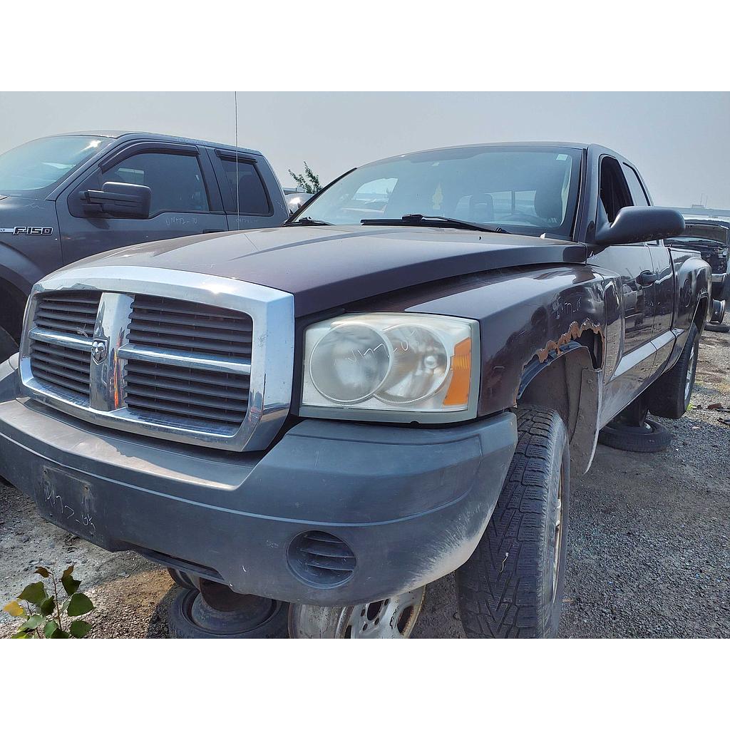 DODGE DAKOTA 2005