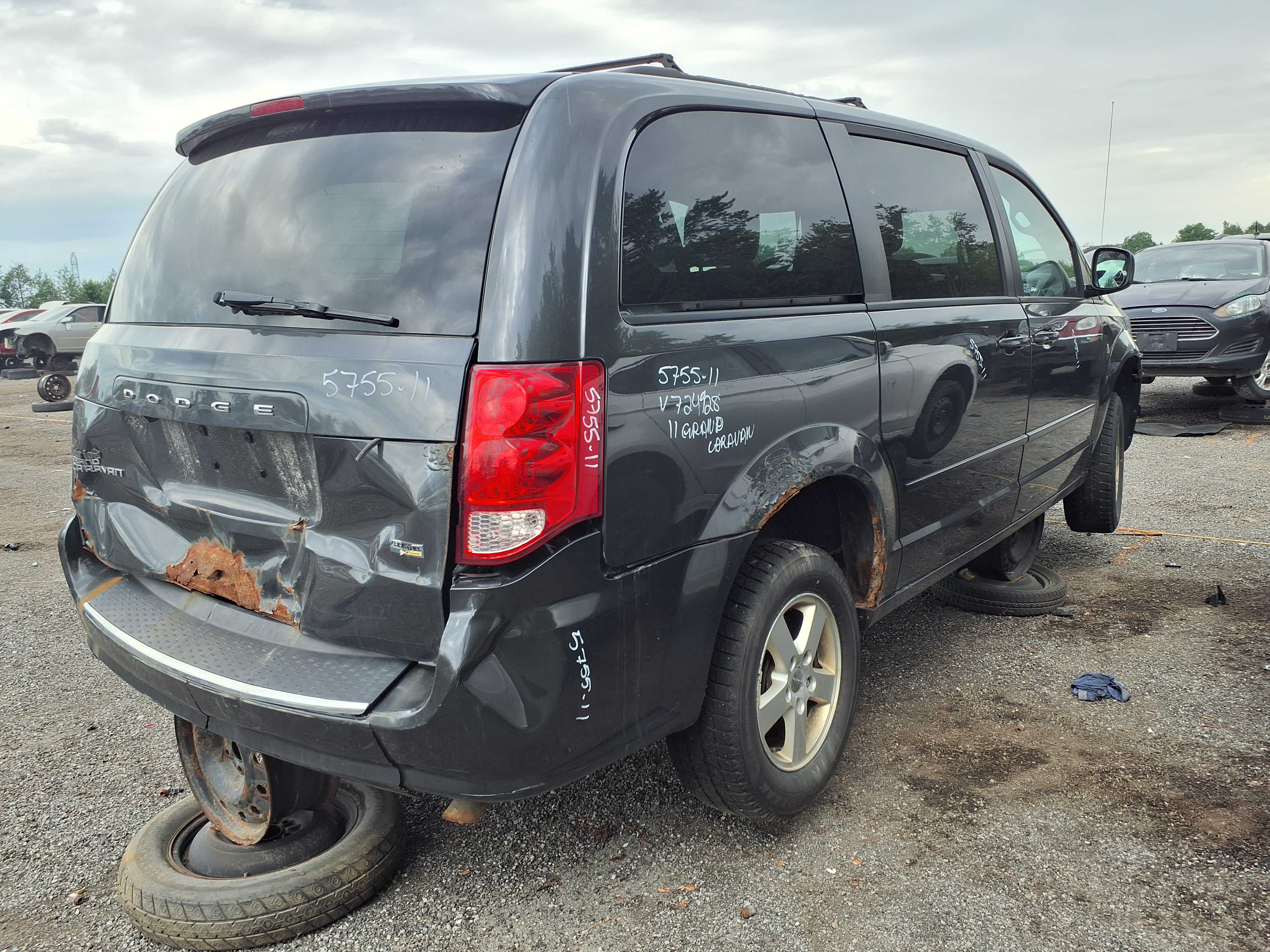 DODGE GRAND CARAVAN 2011