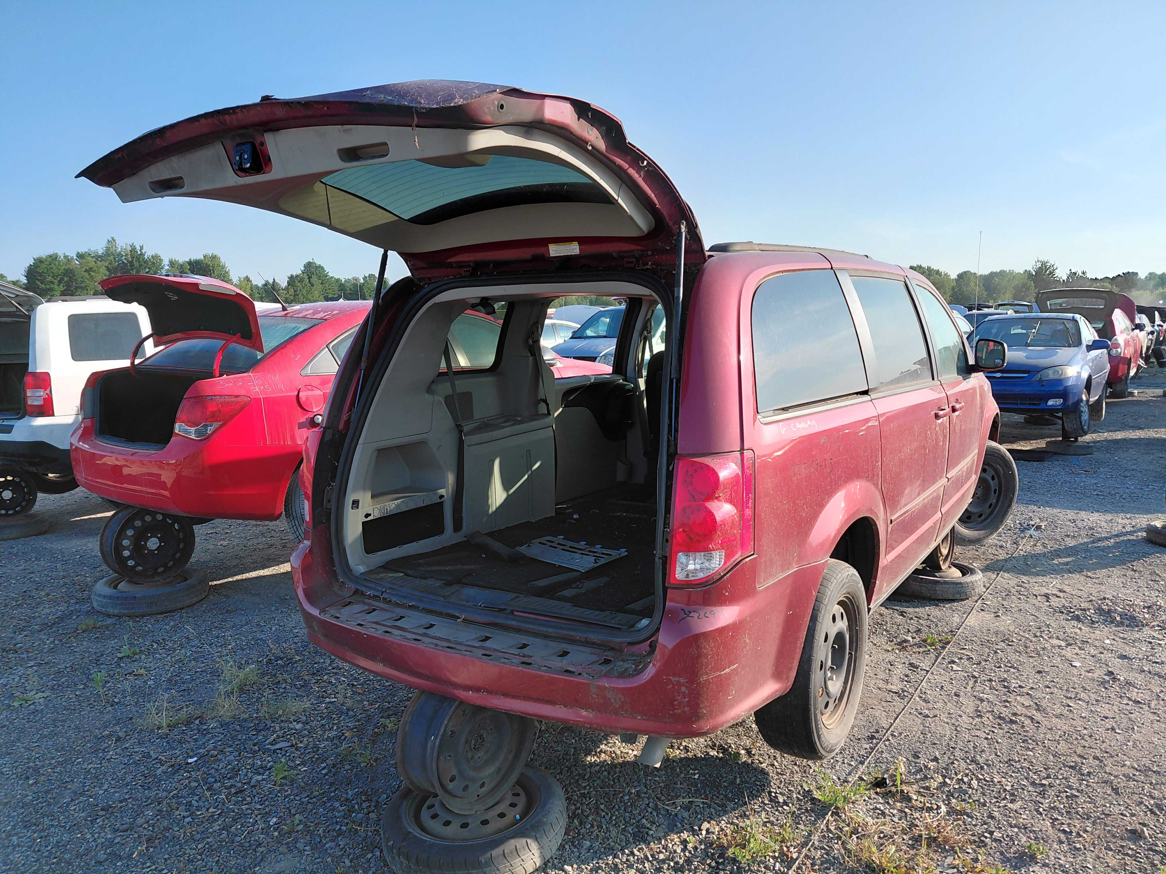 DODGE GRAND CARAVAN 2015