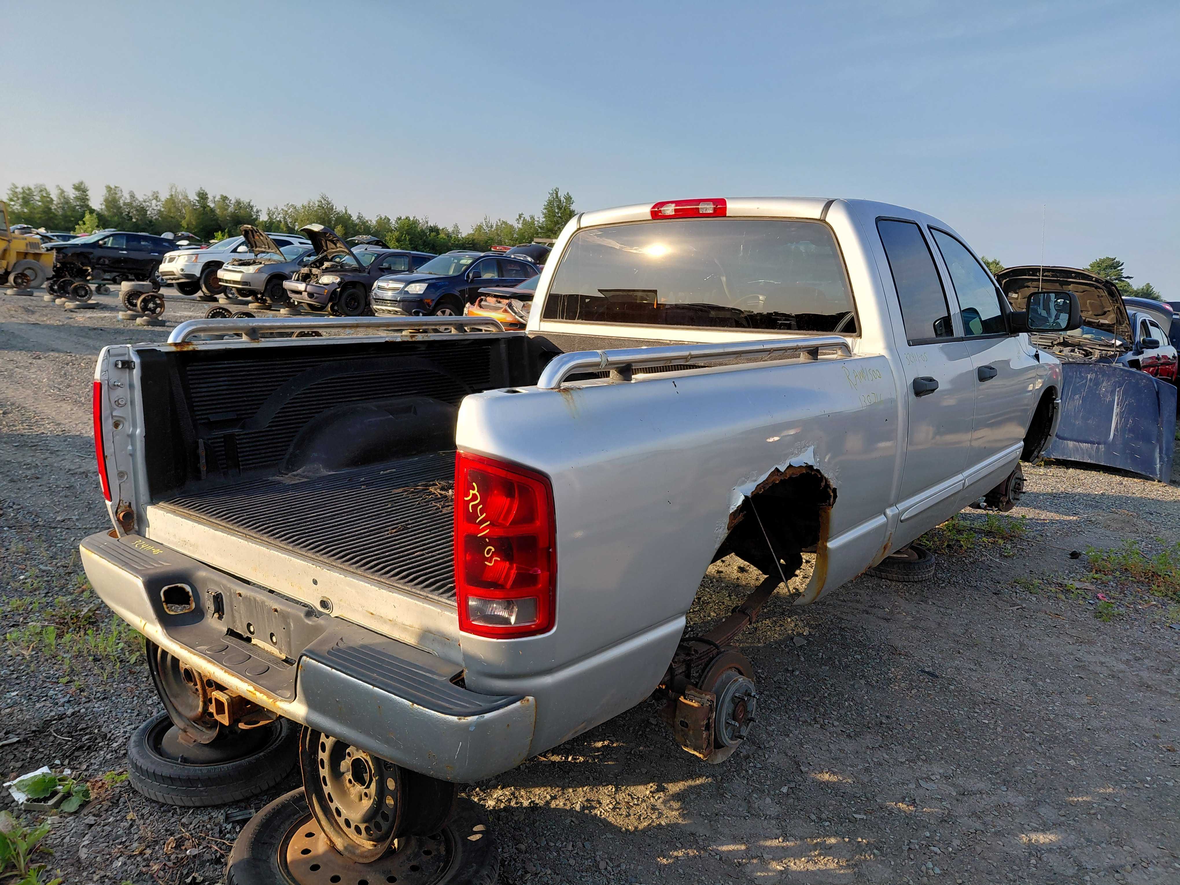 DODGE RAM 1500 2005