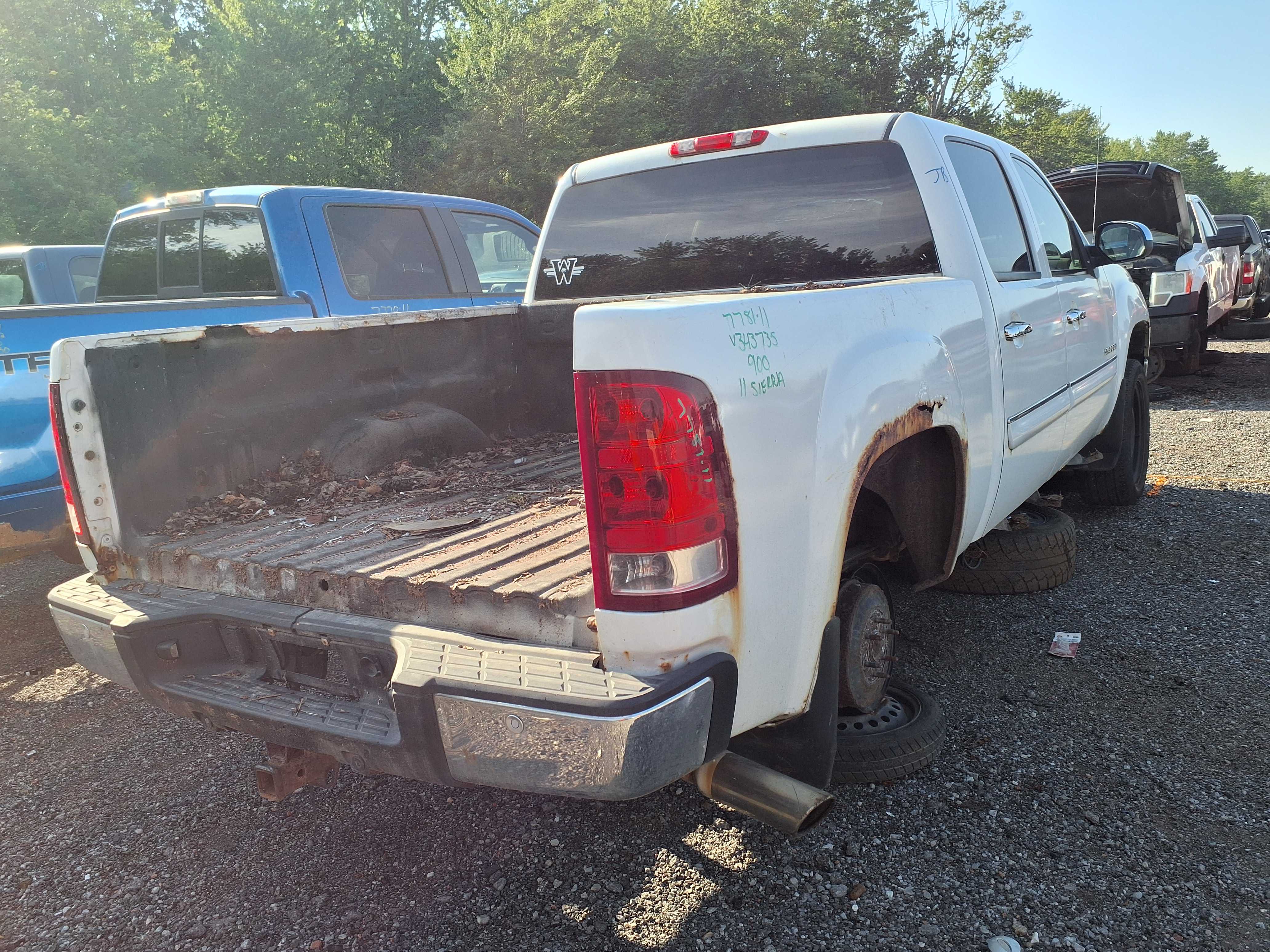 GMC SIERRA 1500 2011
