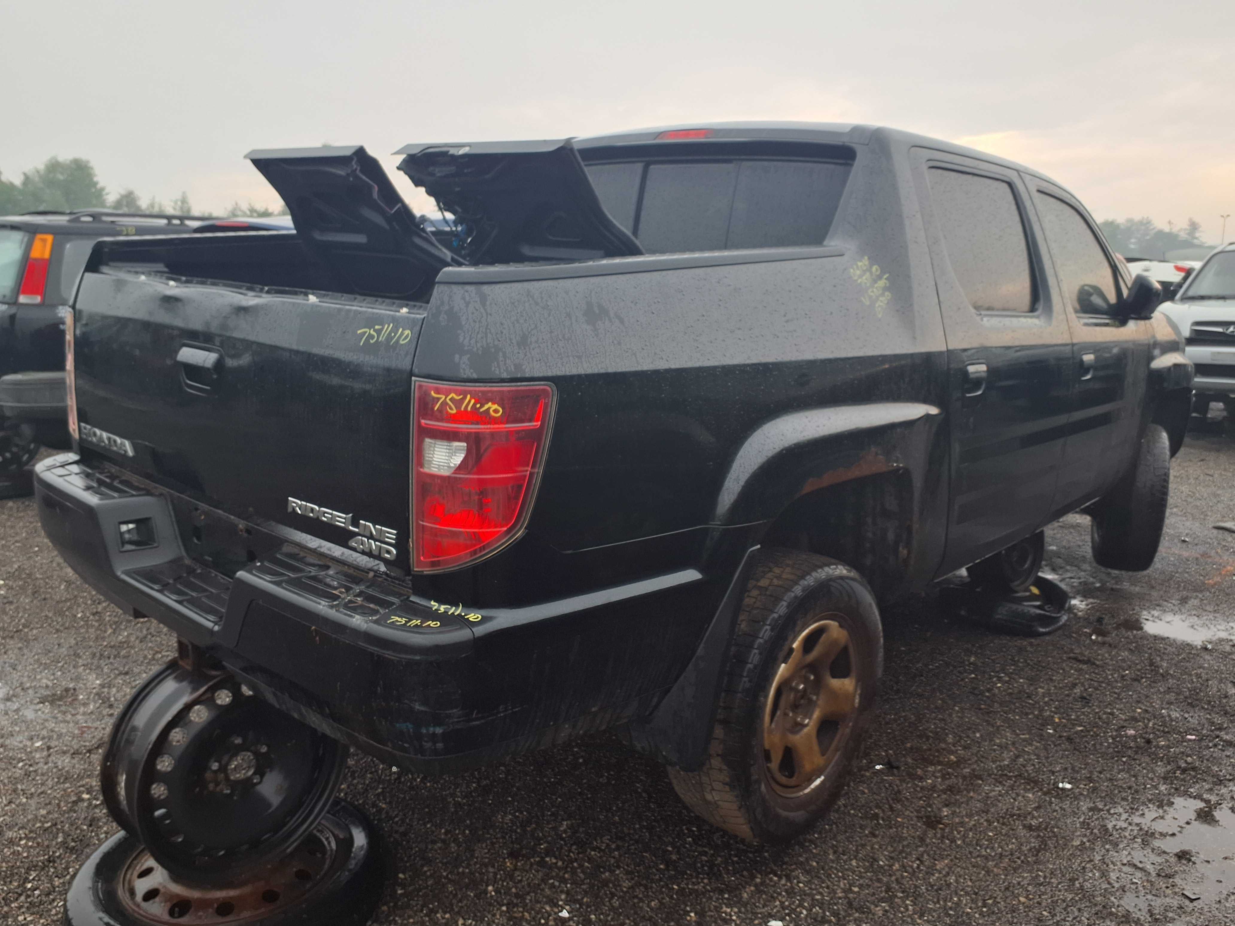 HONDA RIDGELINE 2010