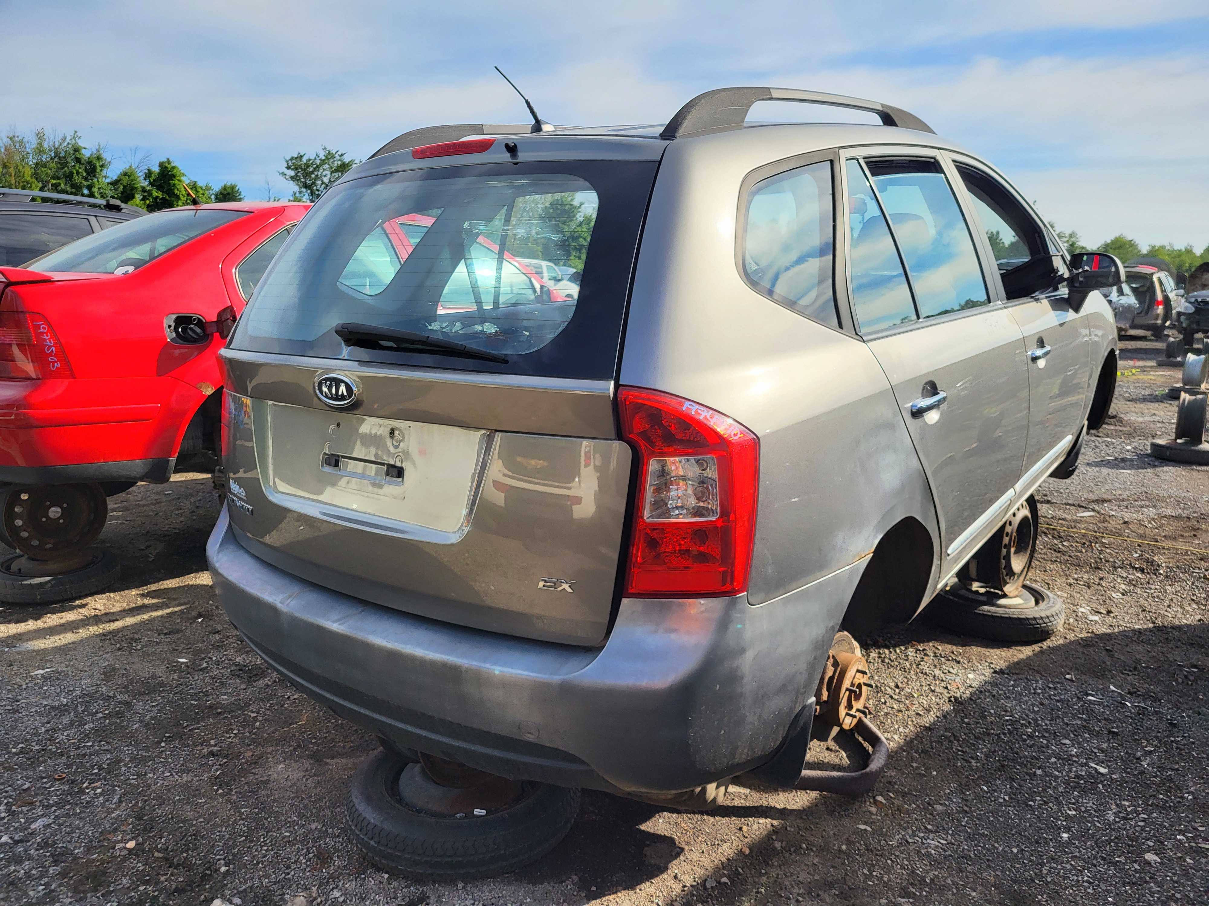 KIA RONDO 2010