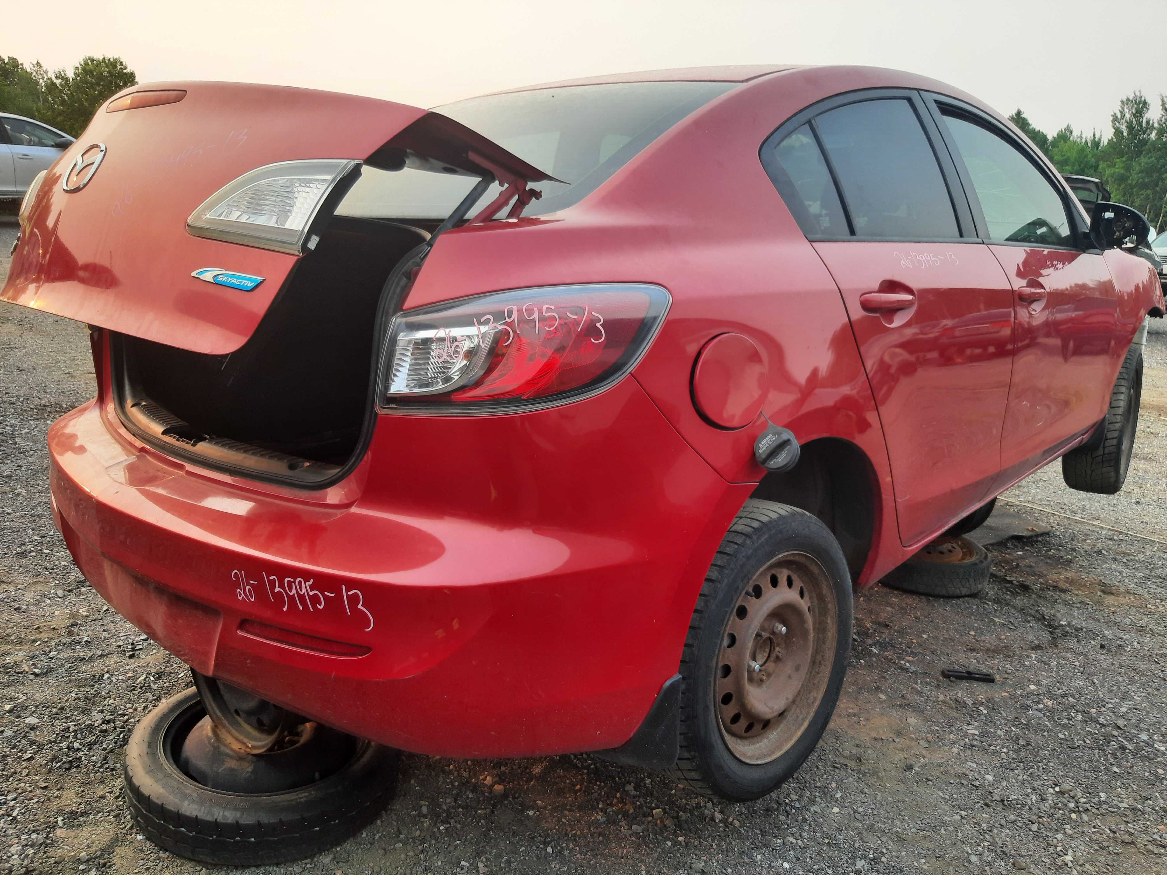 MAZDA MAZDA3 2013