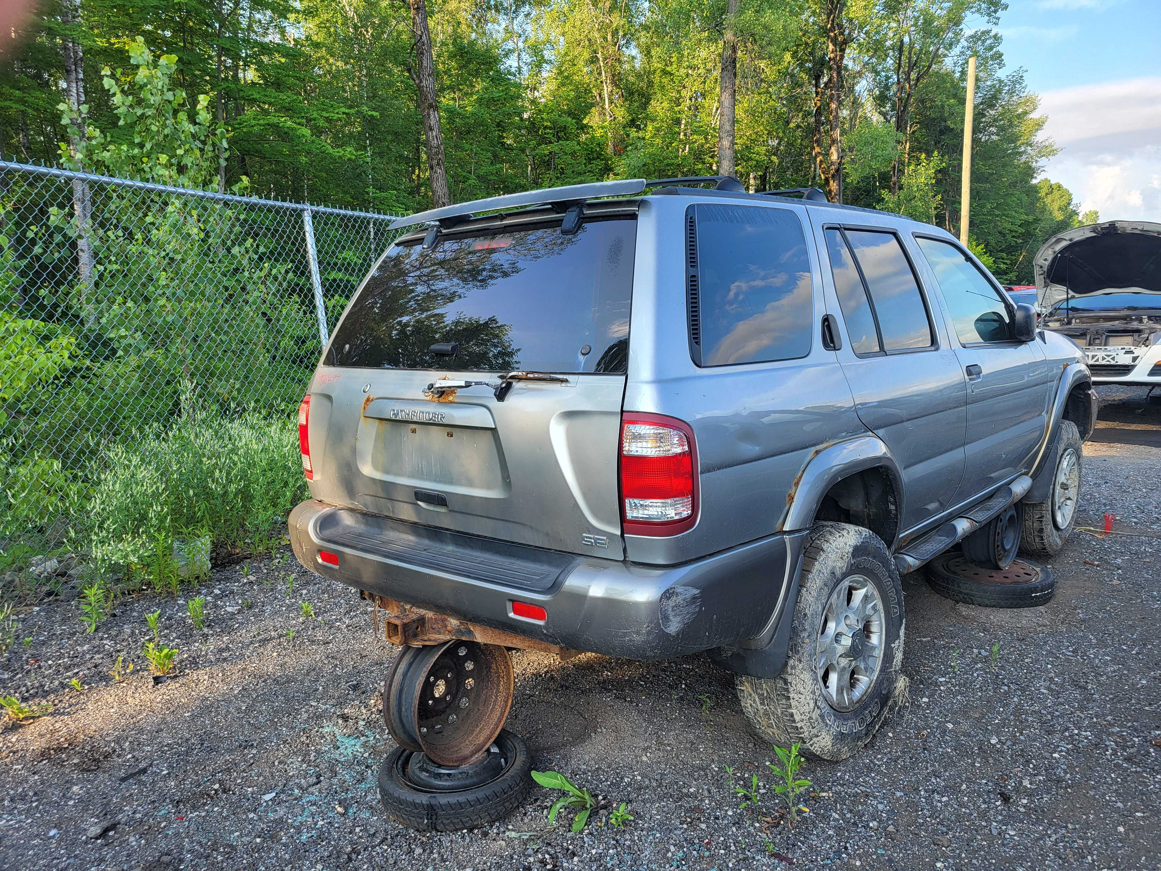 NISSAN PATHFINDER 1999