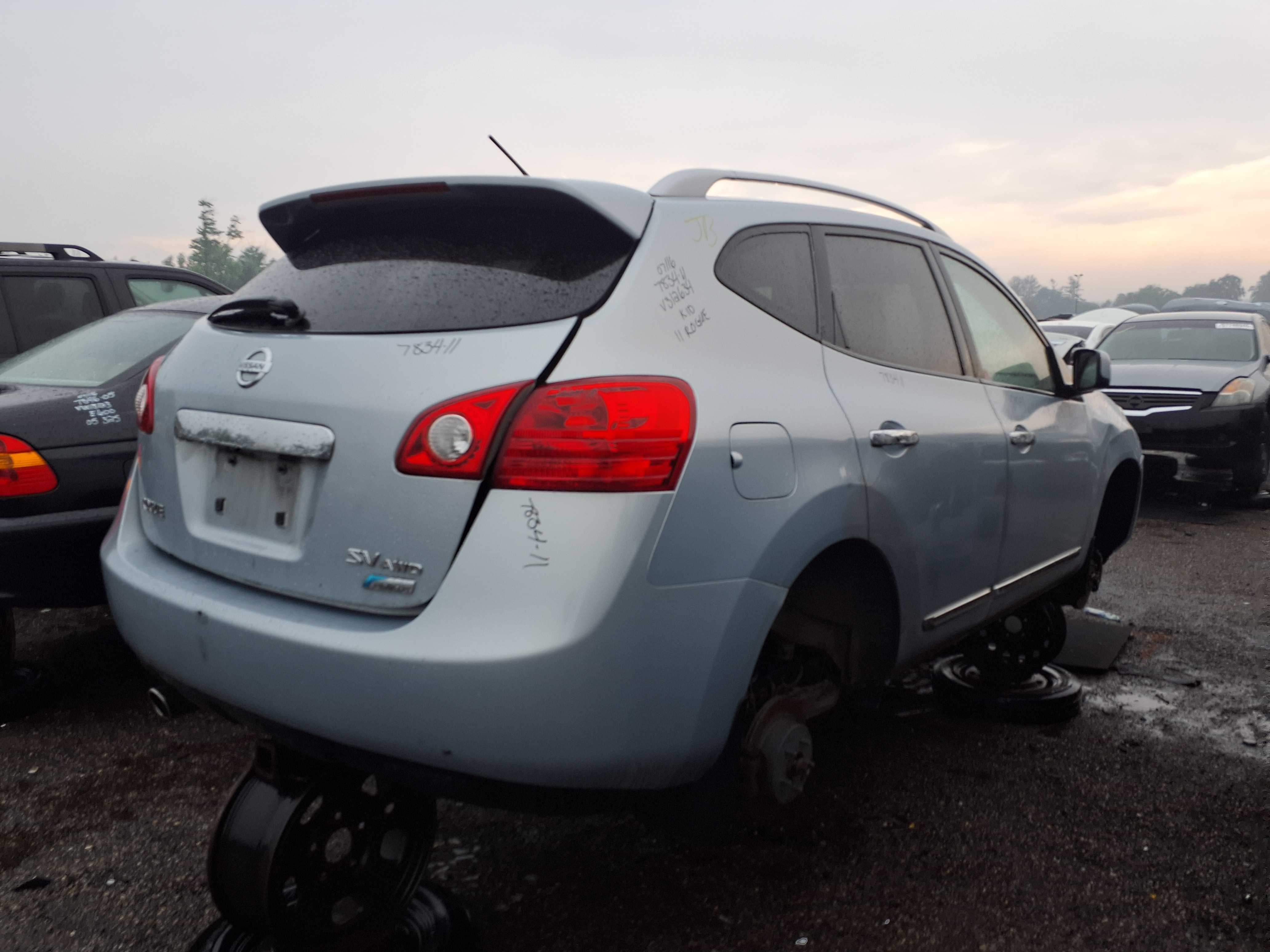 NISSAN ROGUE 2011