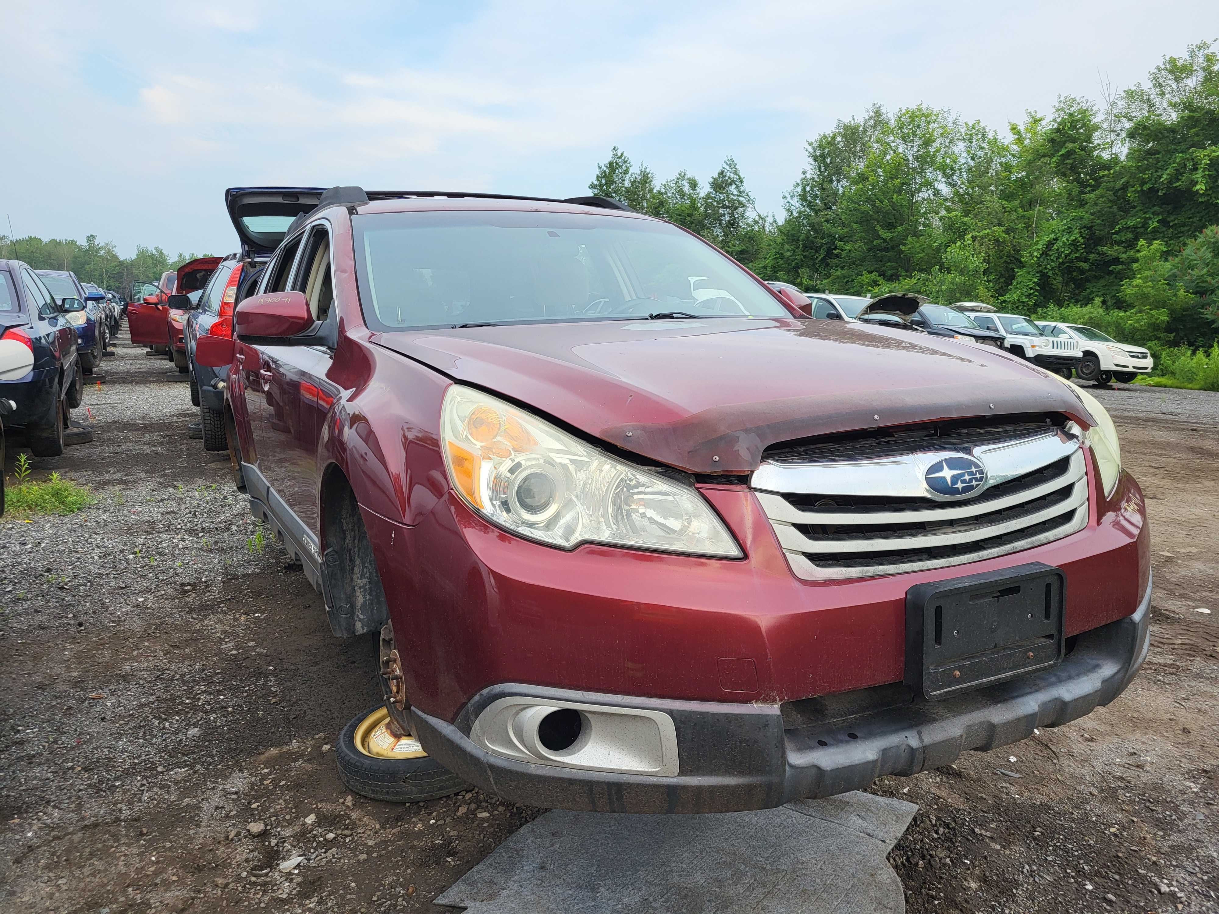 SUBARU OUTBACK 2011