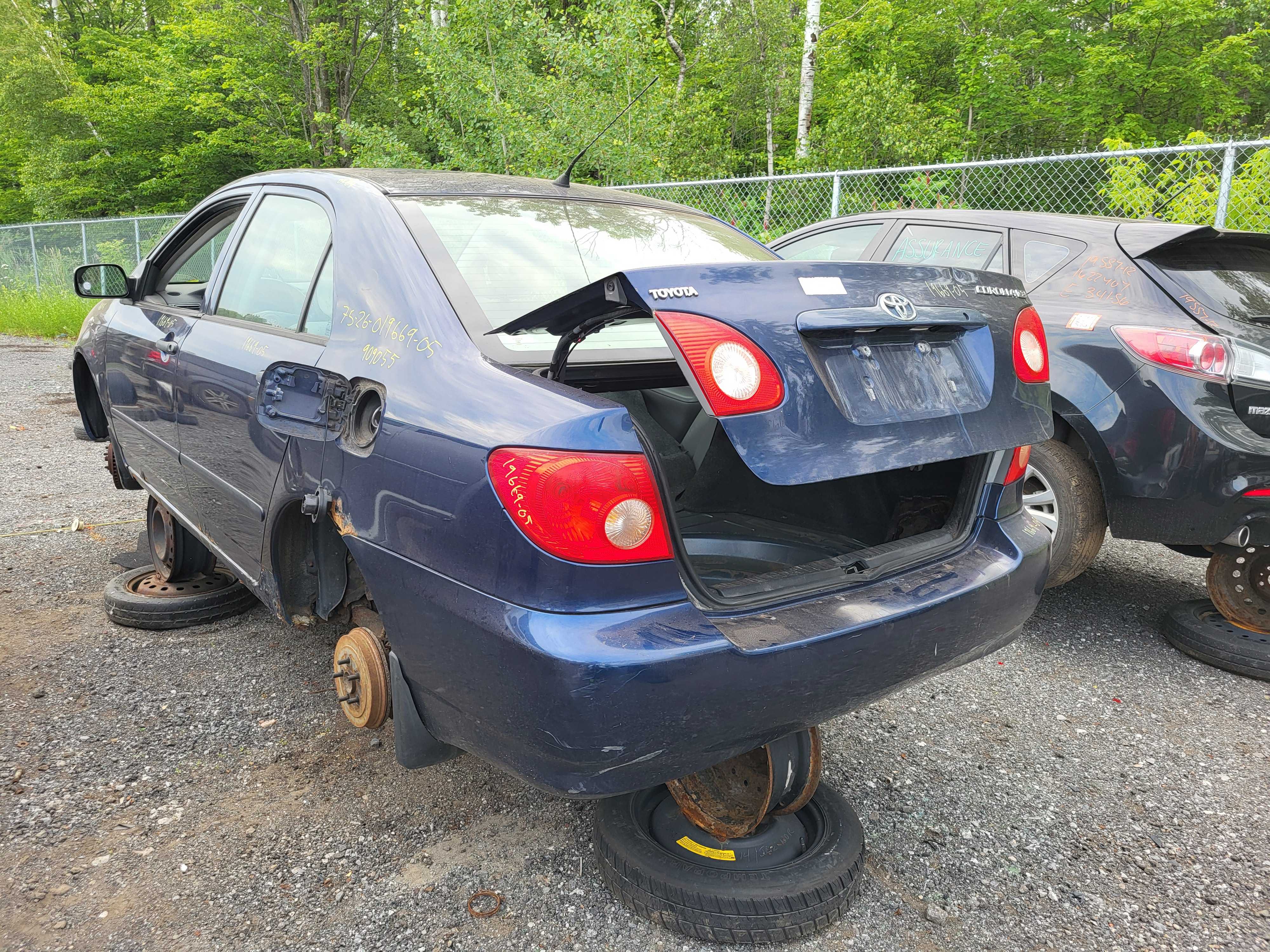 TOYOTA COROLLA 2005