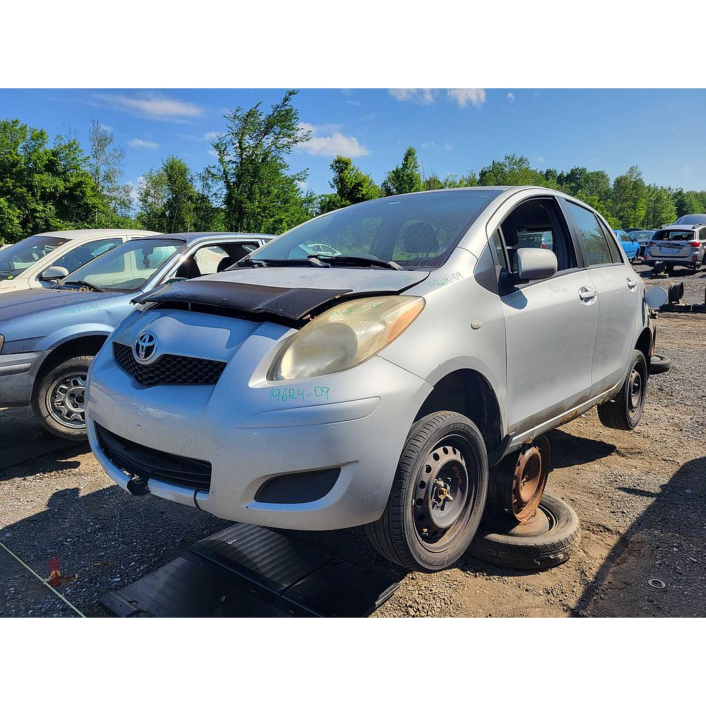 TOYOTA YARIS 2009