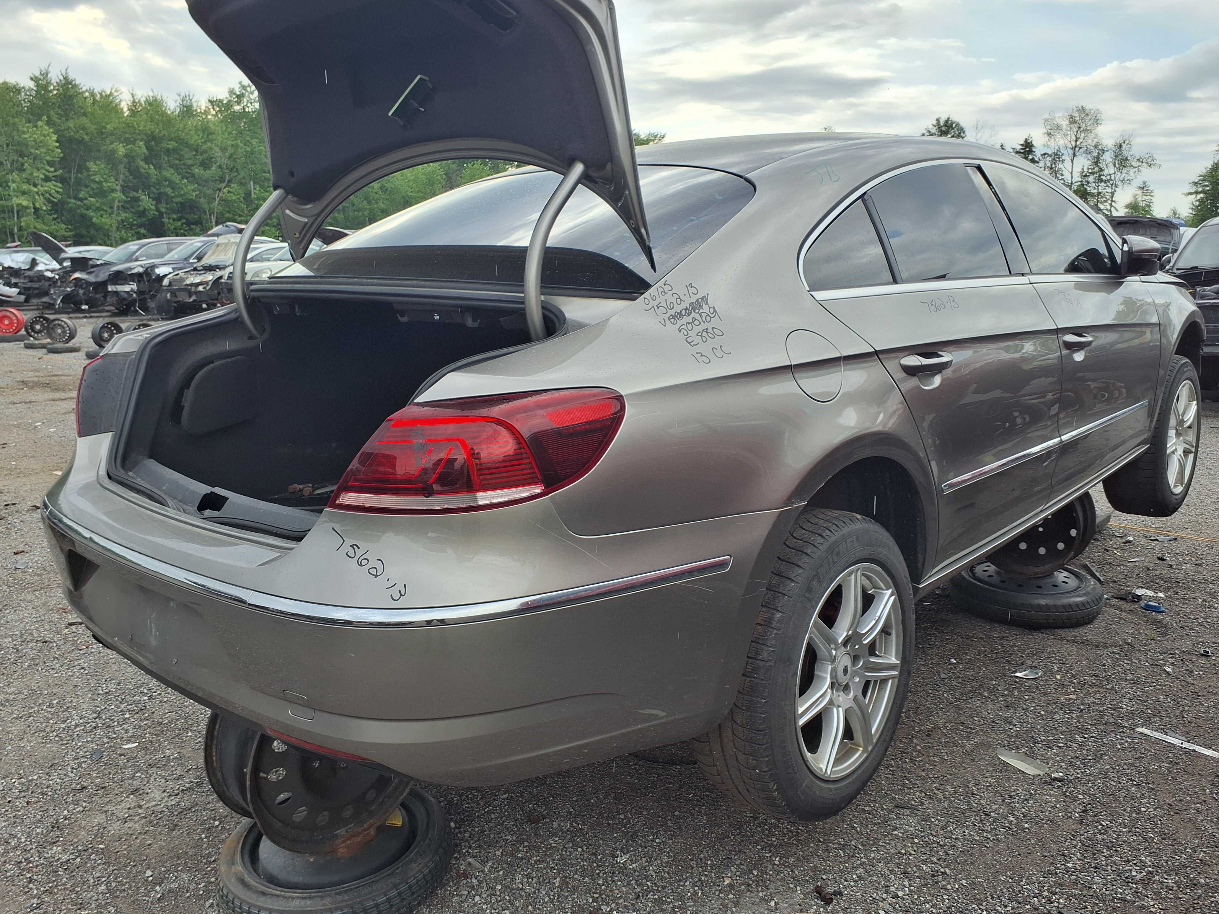 VOLKSWAGEN CC 2013