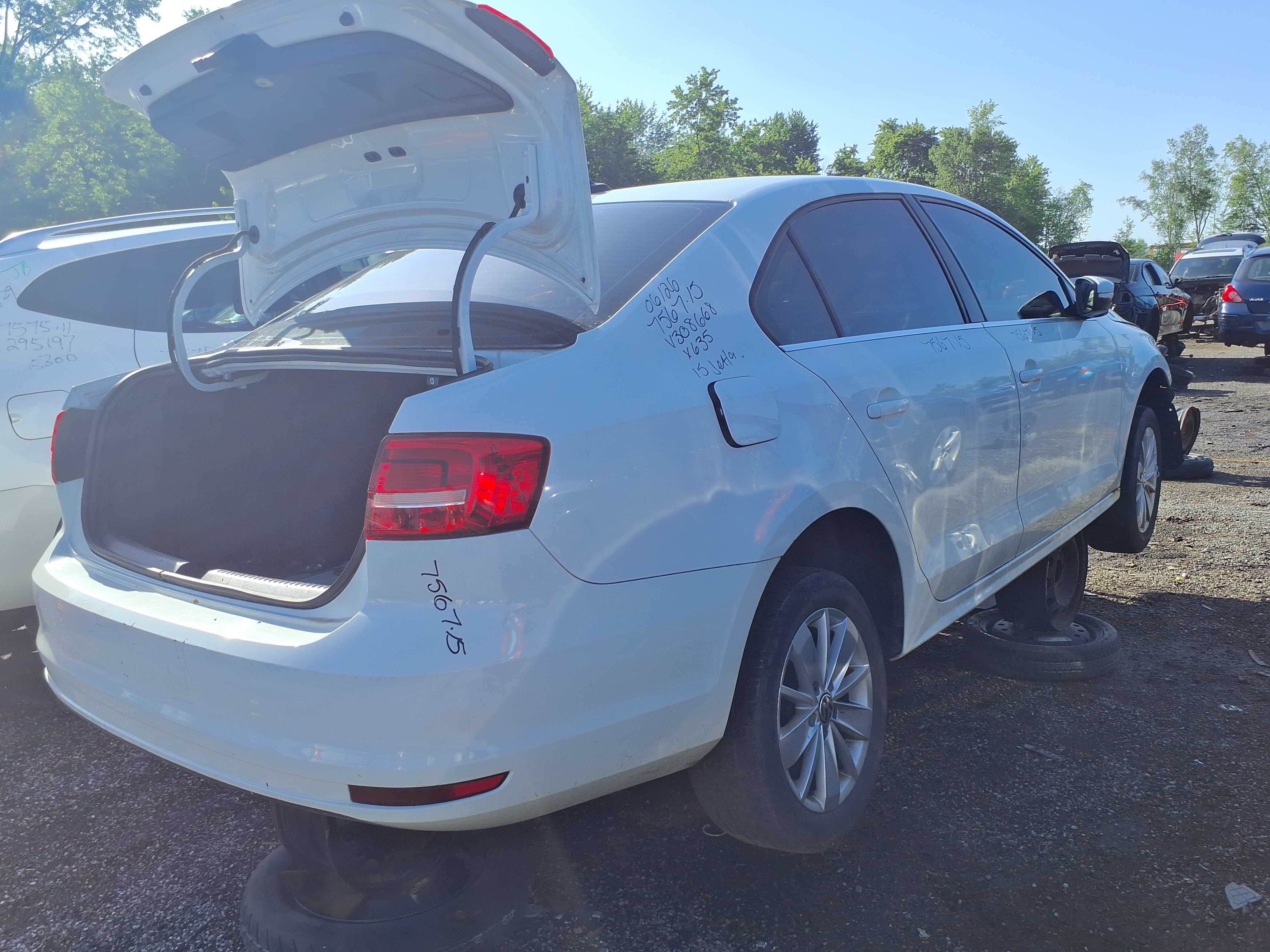 VOLKSWAGEN JETTA 2015