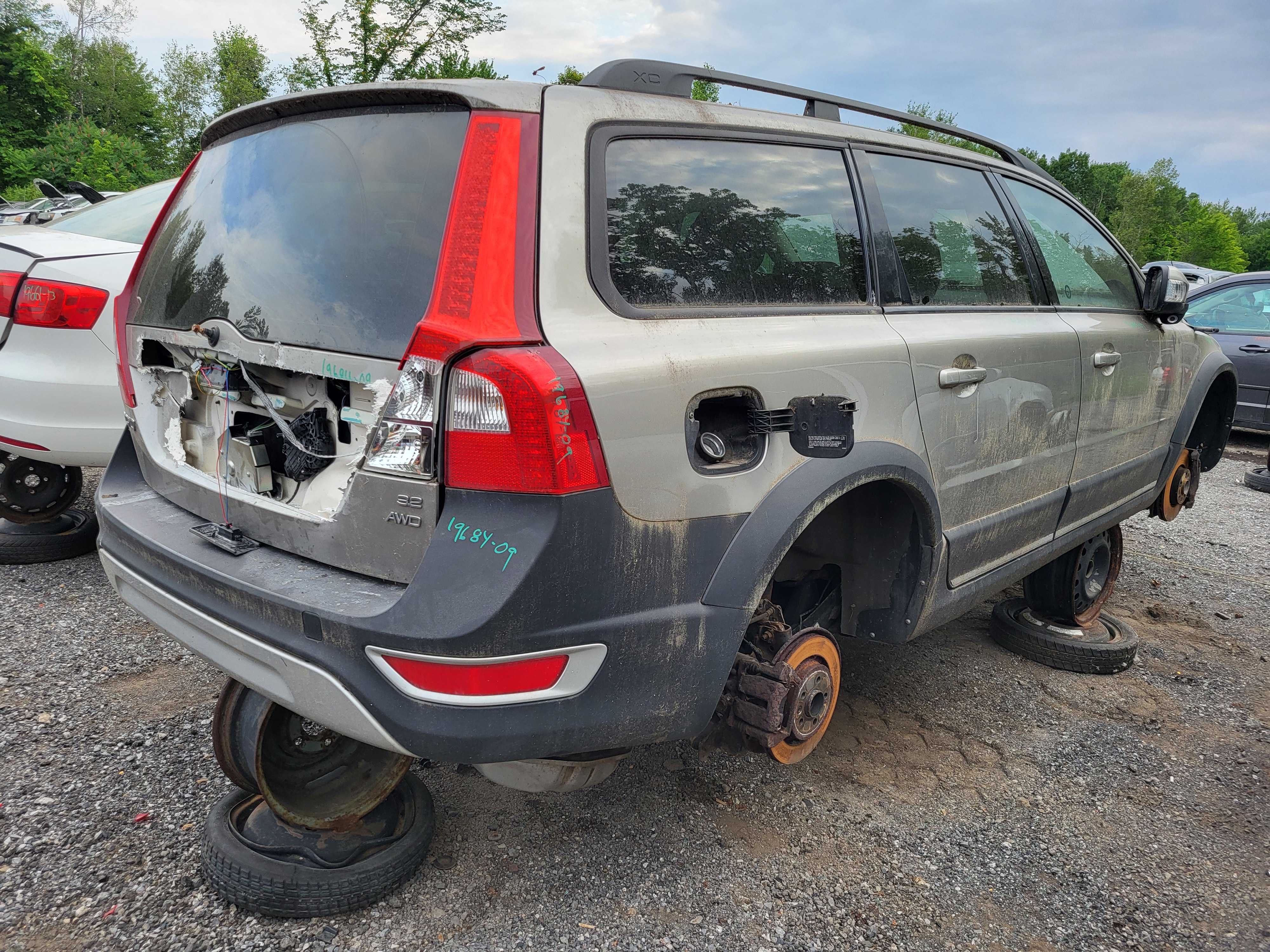 VOLVO XC70 2009