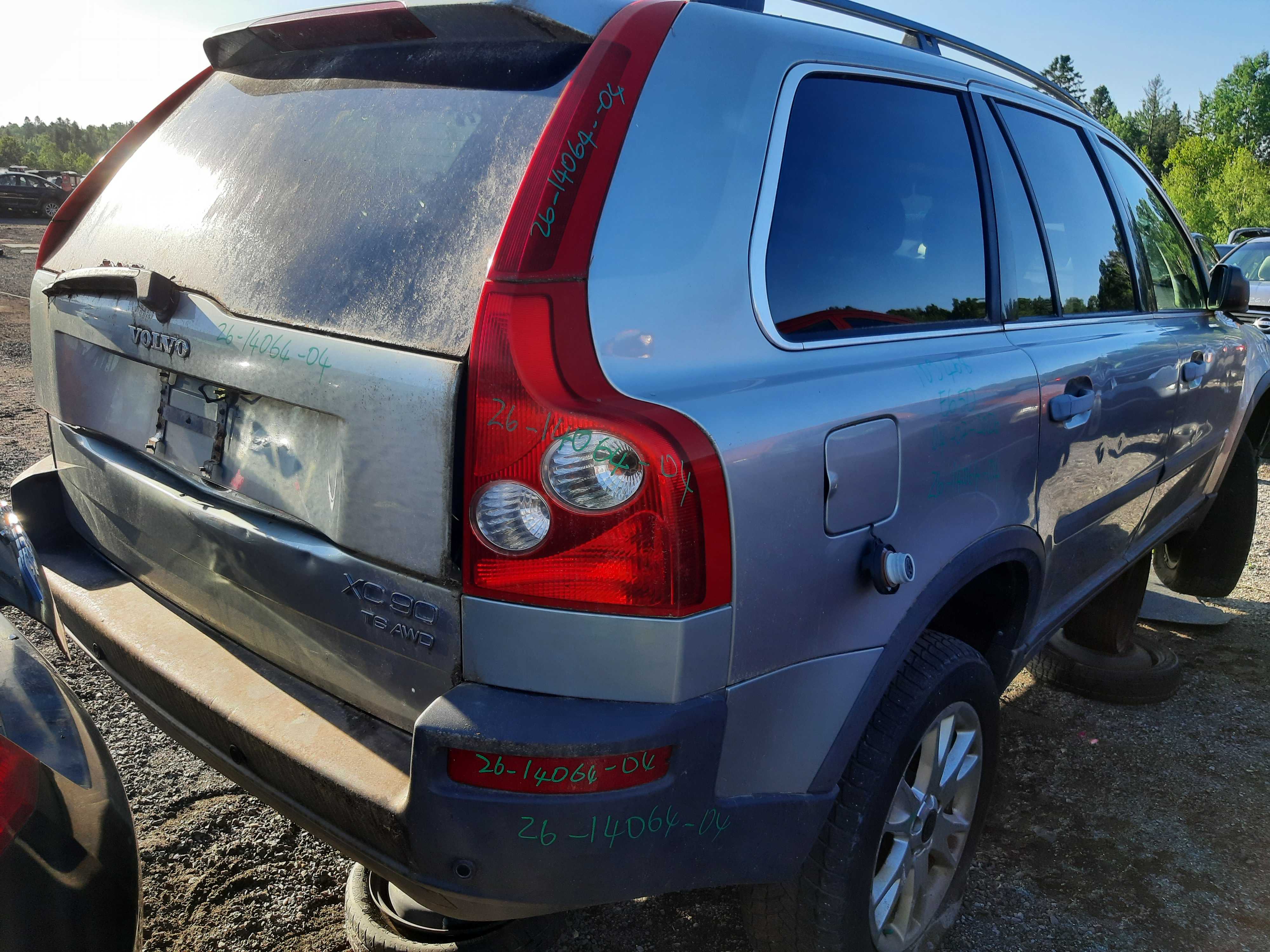 VOLVO XC90 2004