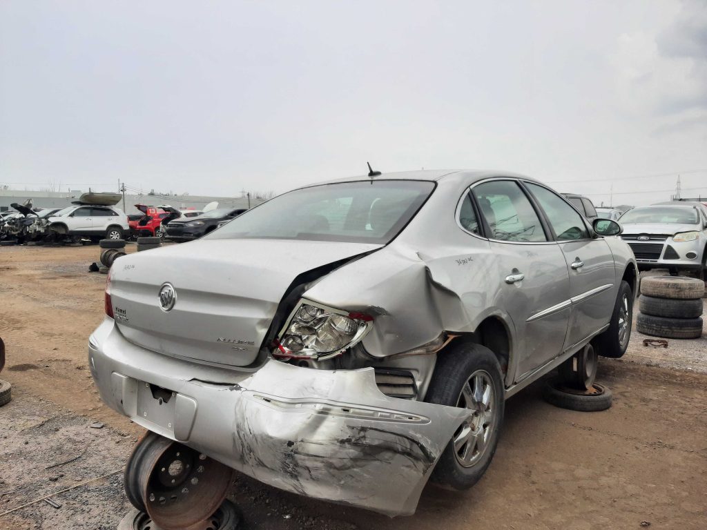 BUICK ALLURE 2006