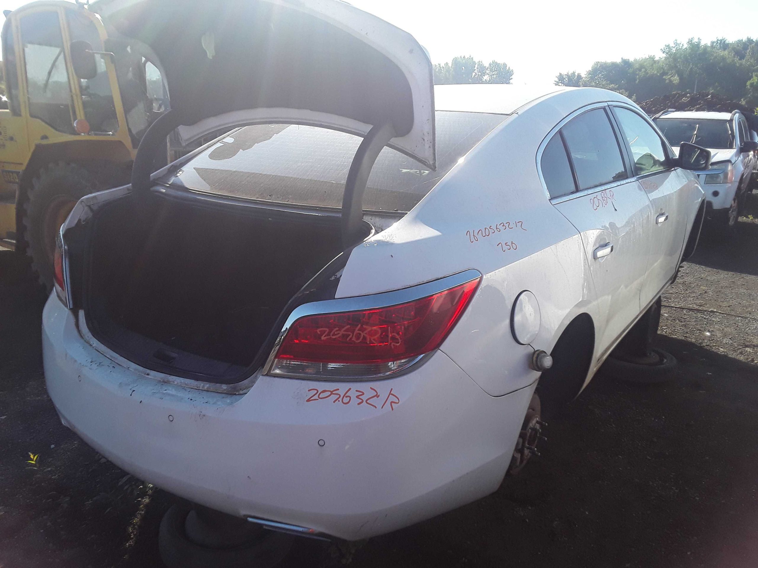 BUICK LACROSSE 2012